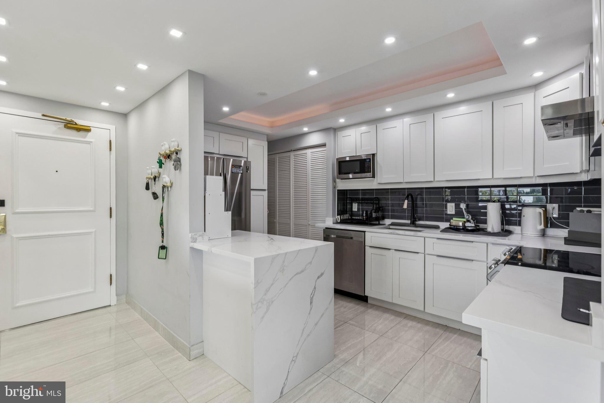 6101 EDSALL ROAD 1502