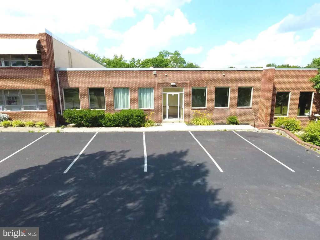 Photo of 1055 W Germantown Pike, NORRISTOWN, PA 19403 (MLS # PAMC2168396)