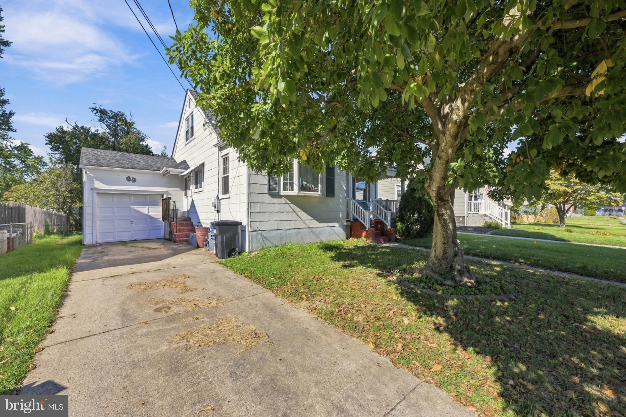 27 5TH AVENUE