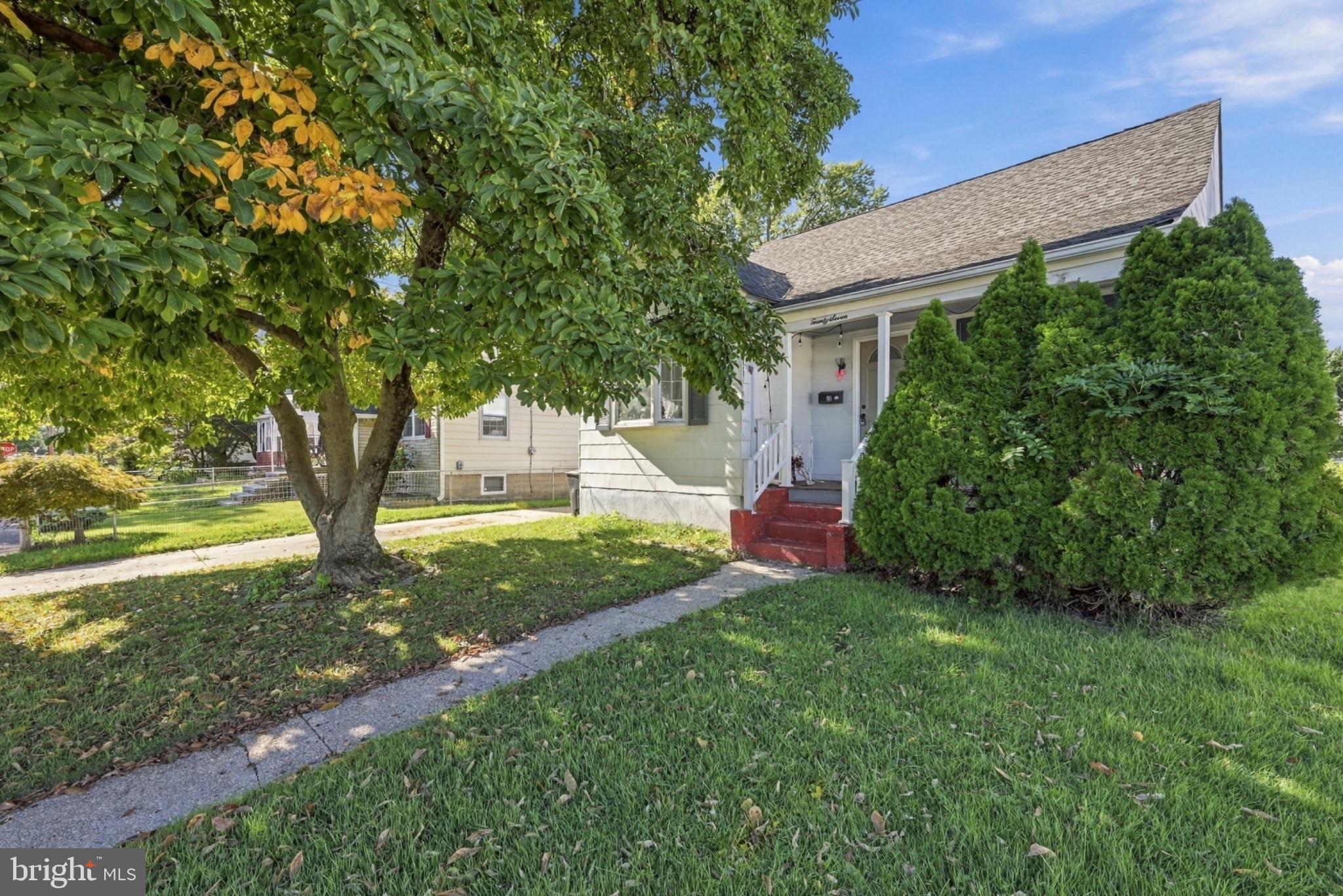 27 5TH AVENUE