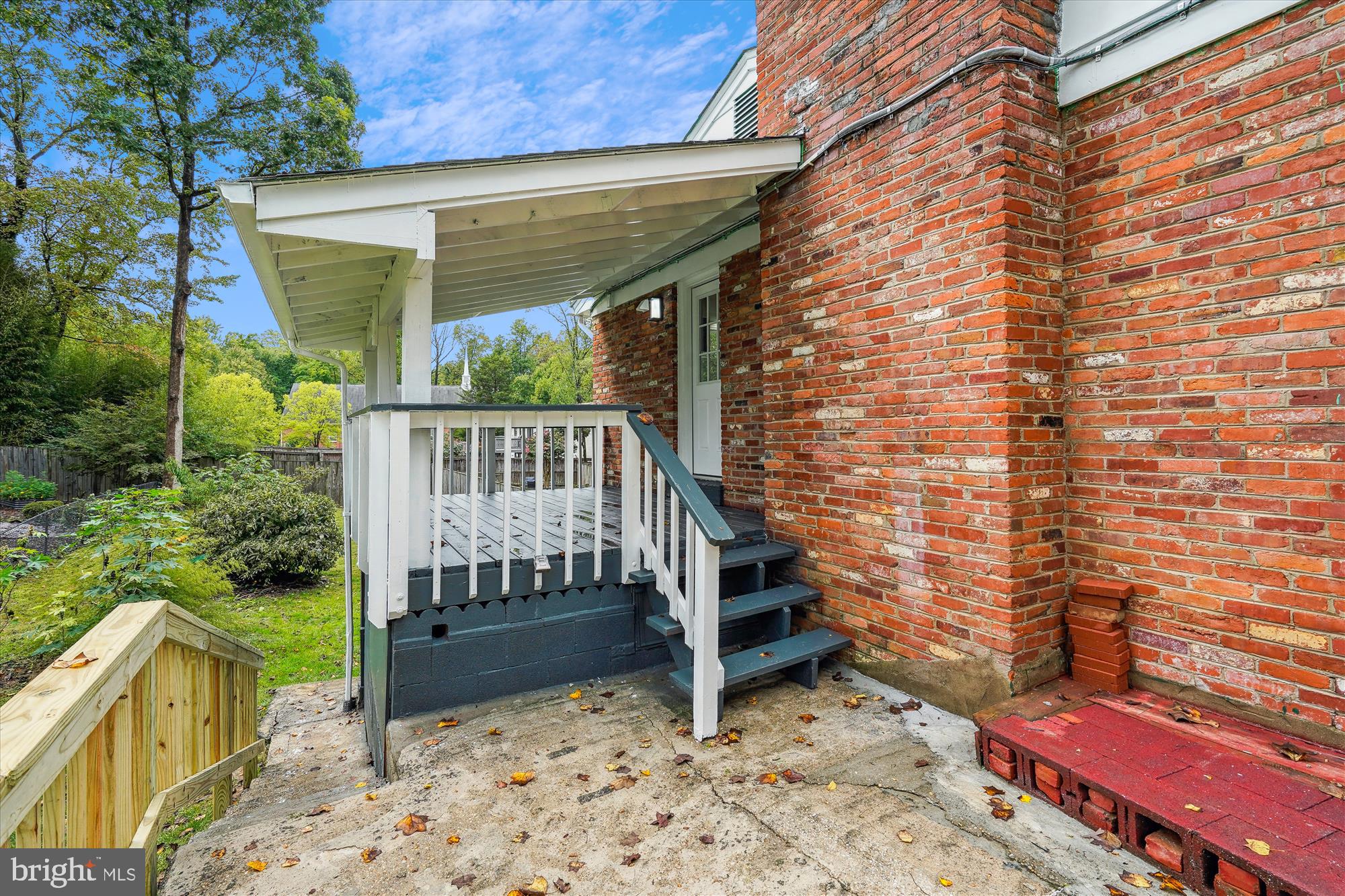 2226 WESTWOOD PLACE