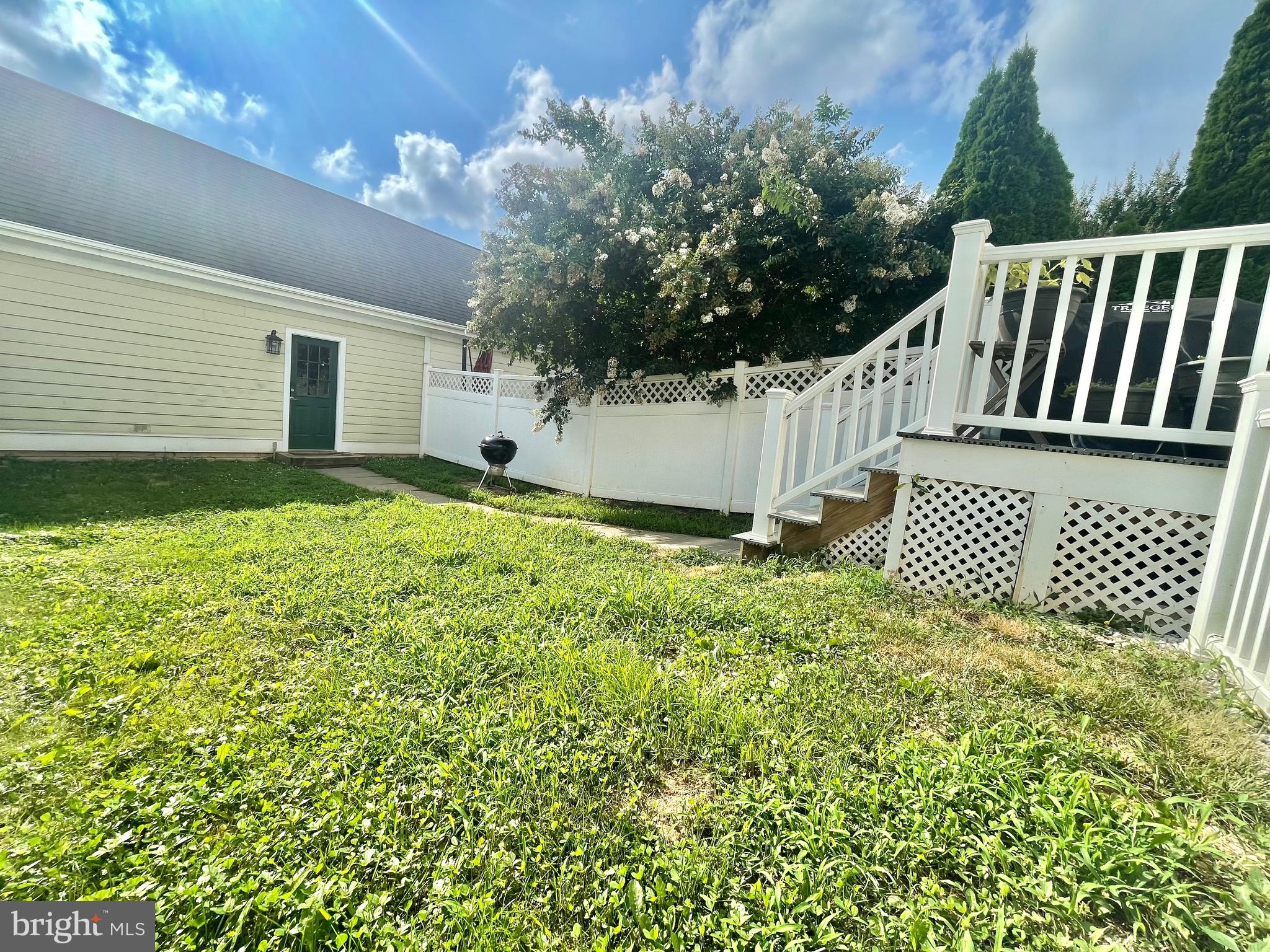 VILLAGES OF URBANA - Residential Lease