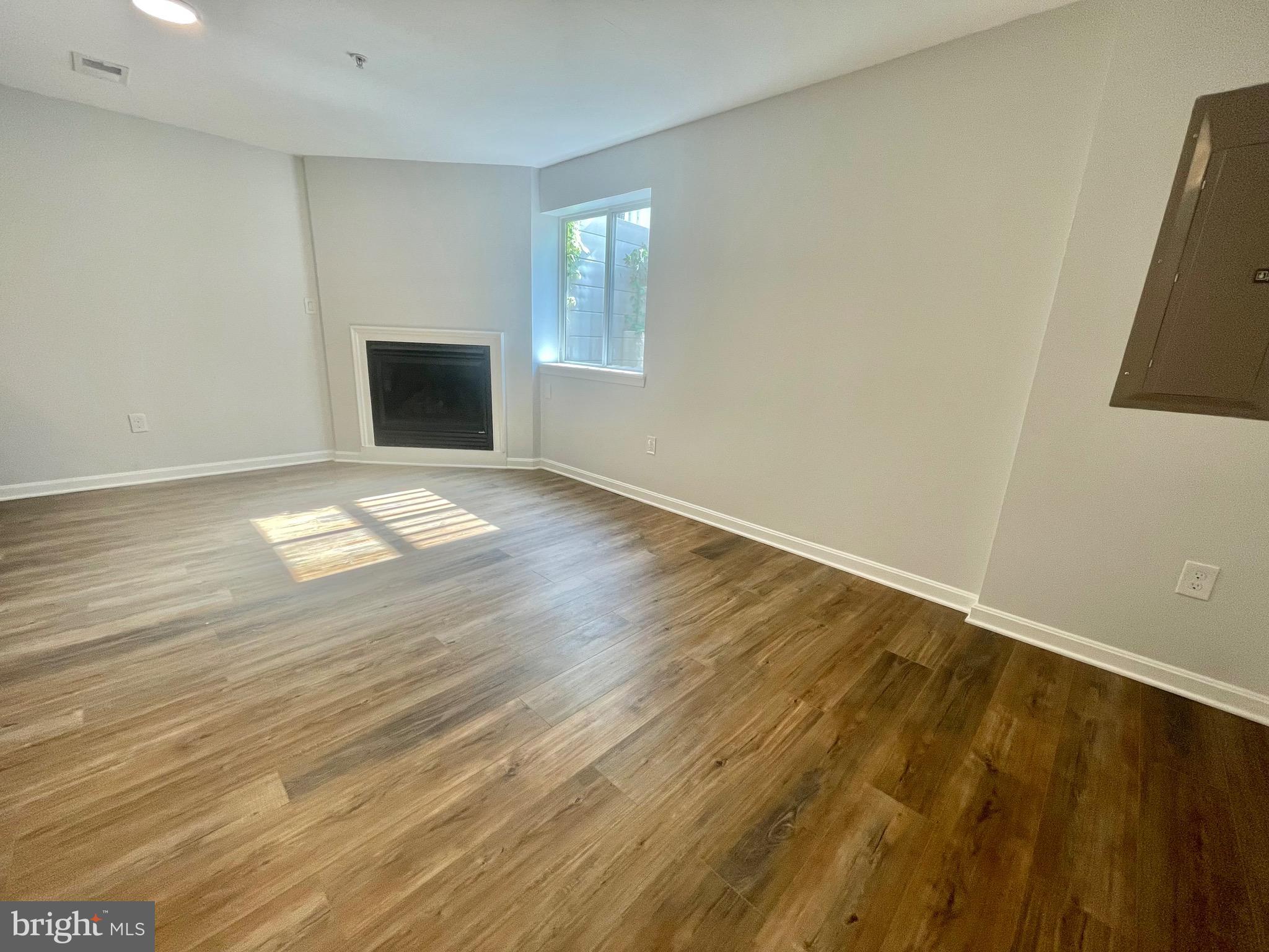 VILLAGES OF URBANA - Residential Lease