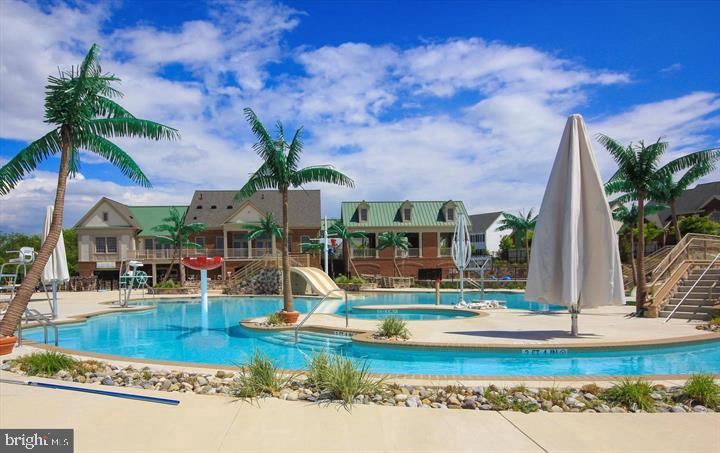 VILLAGES OF URBANA - Residential Lease