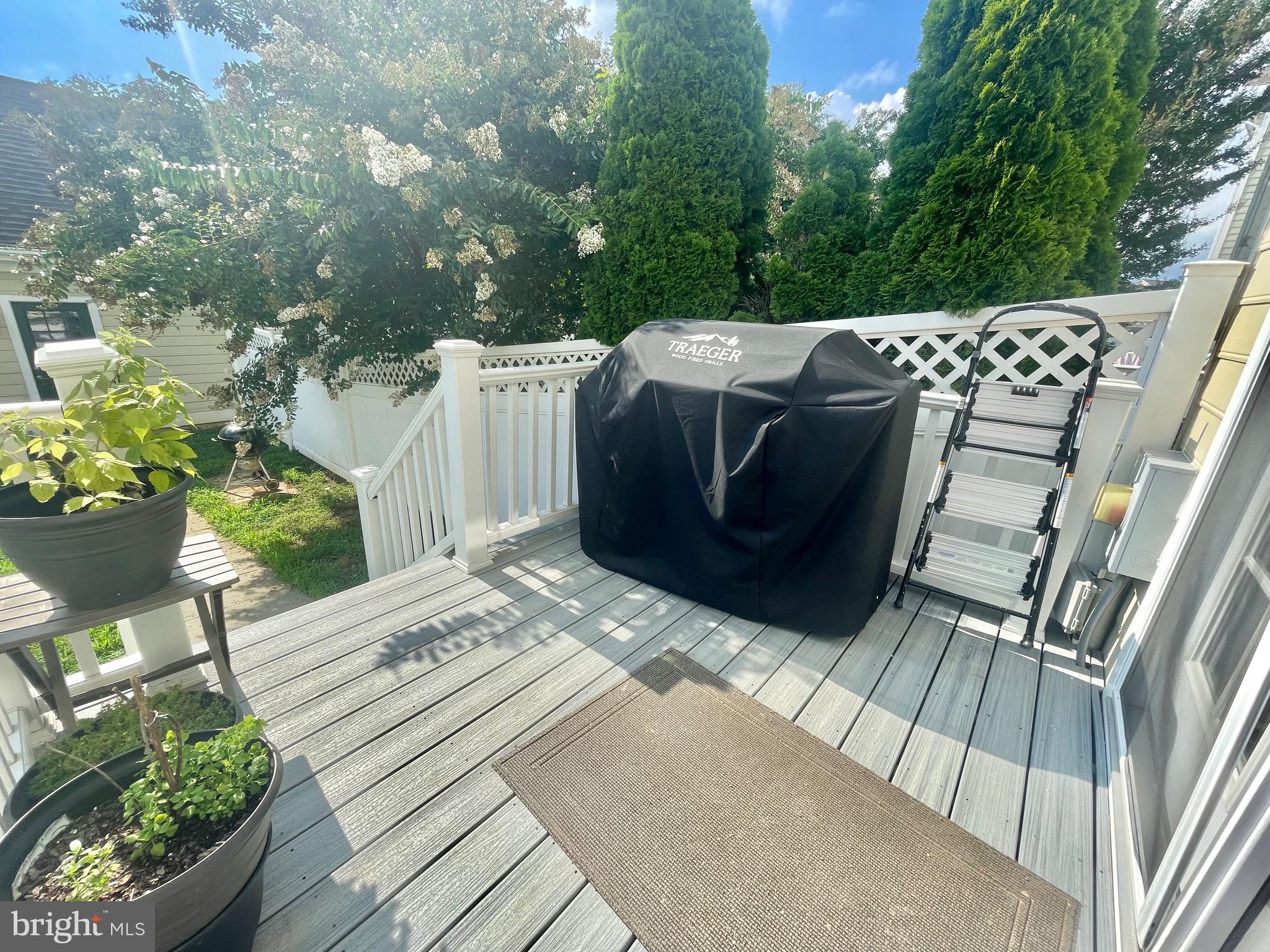 VILLAGES OF URBANA - Residential Lease