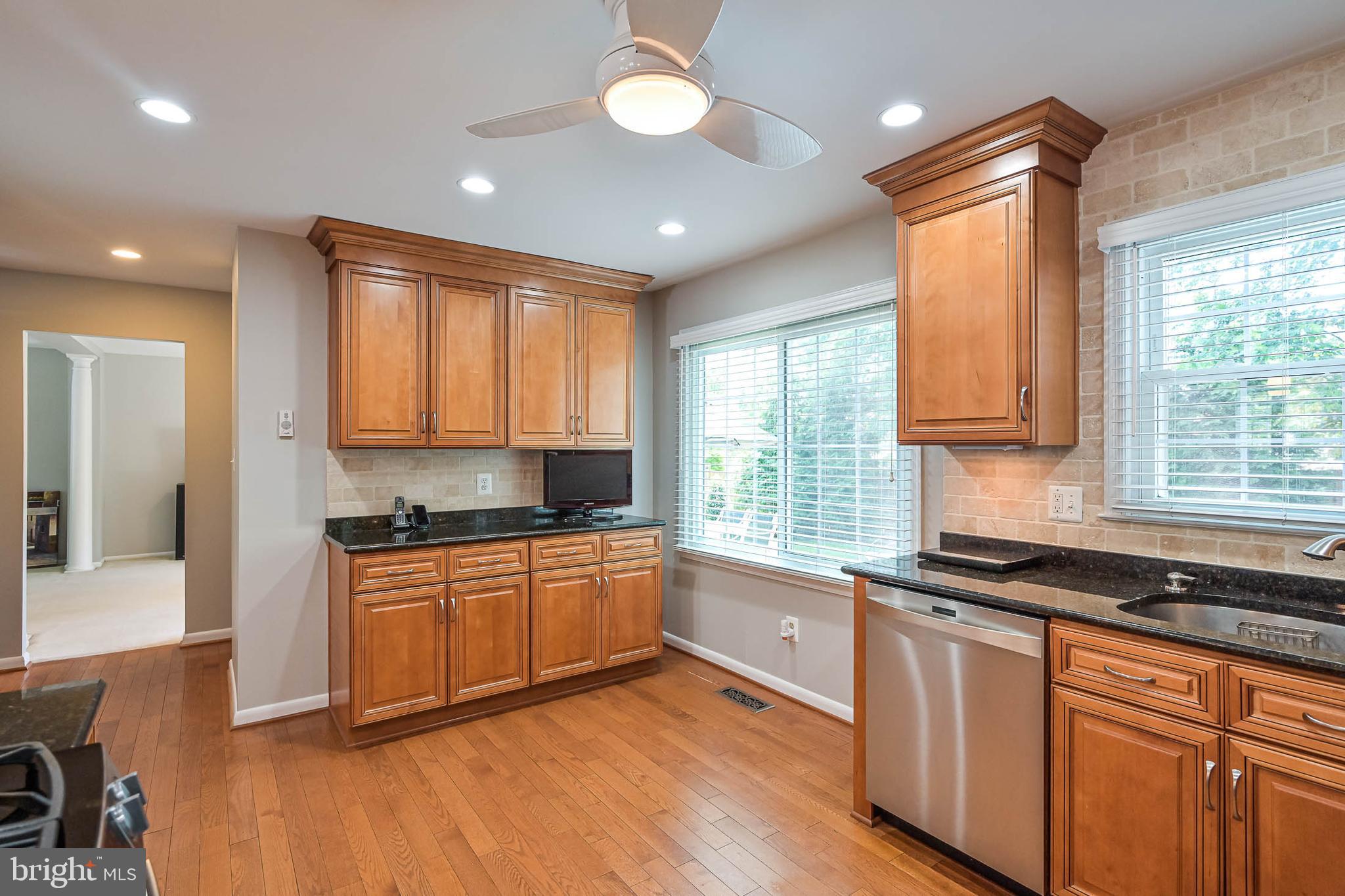 LAKE BRADDOCK - Residential