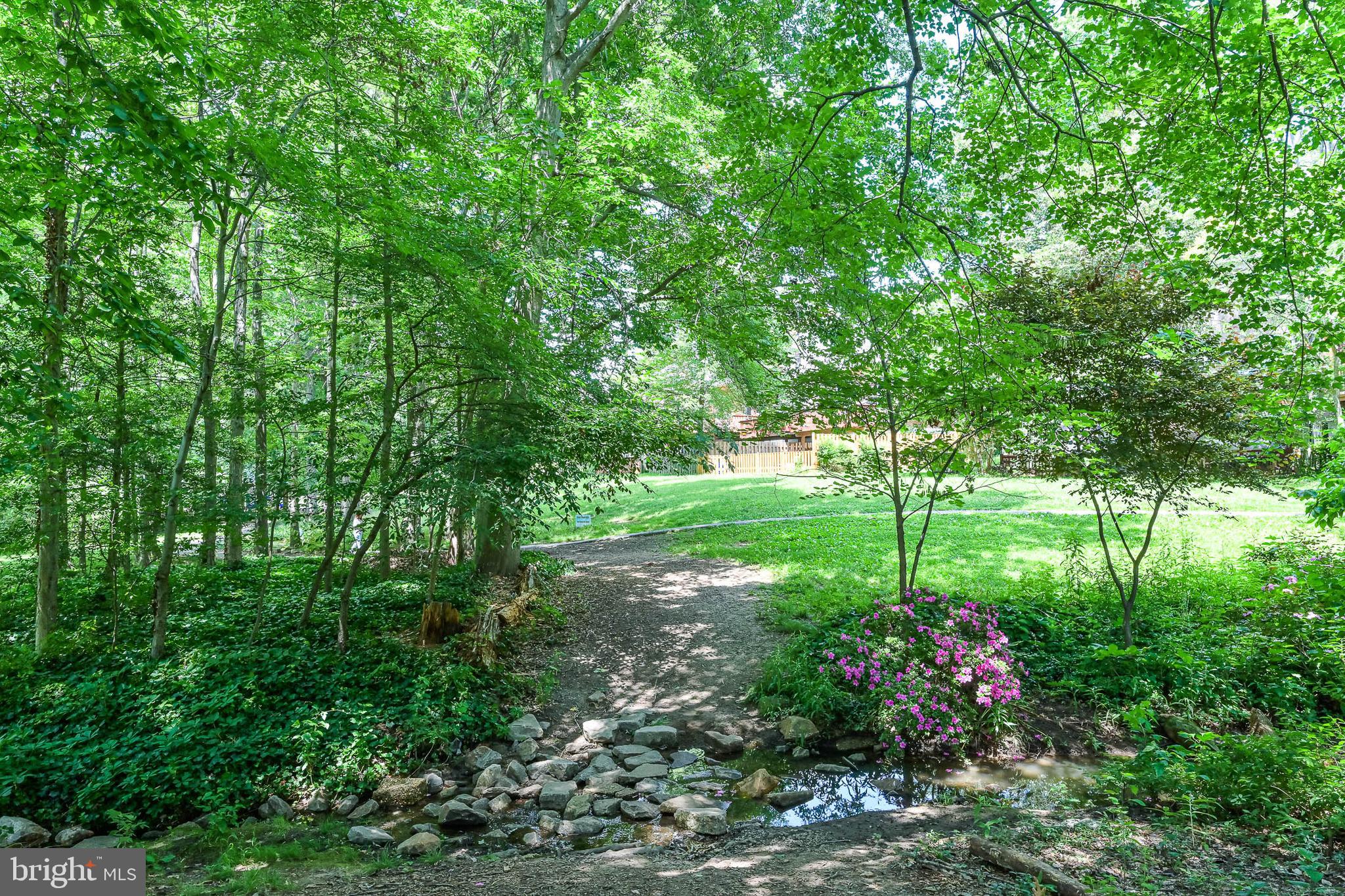 LAKE BRADDOCK - Residential