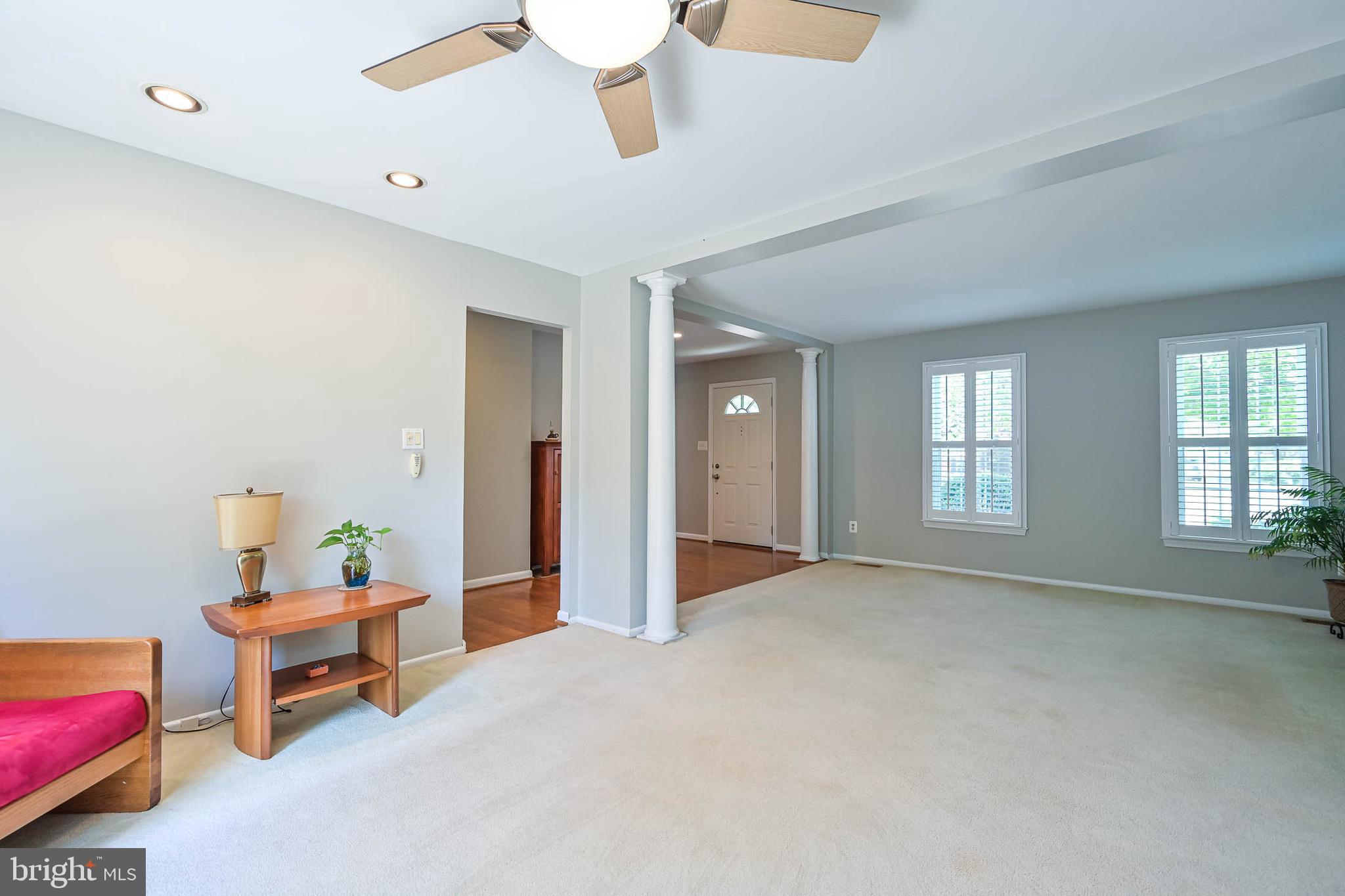 LAKE BRADDOCK - Residential