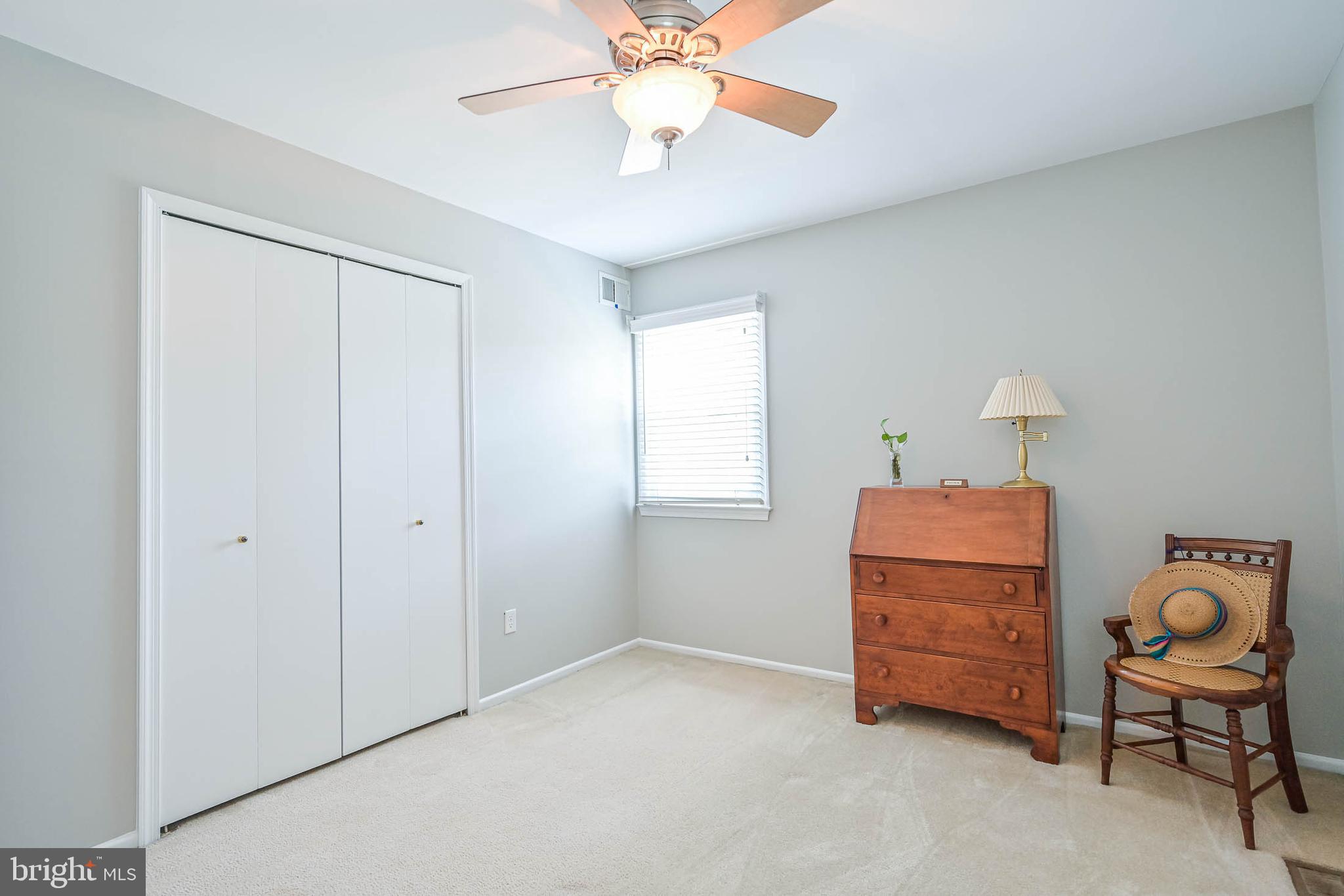 LAKE BRADDOCK - Residential