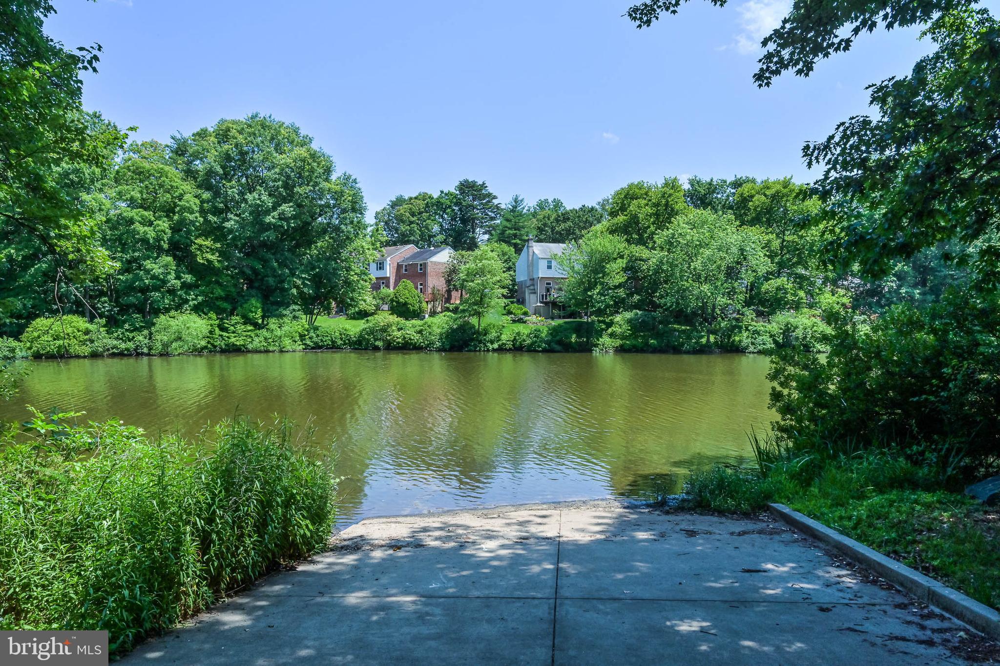 LAKE BRADDOCK - Residential