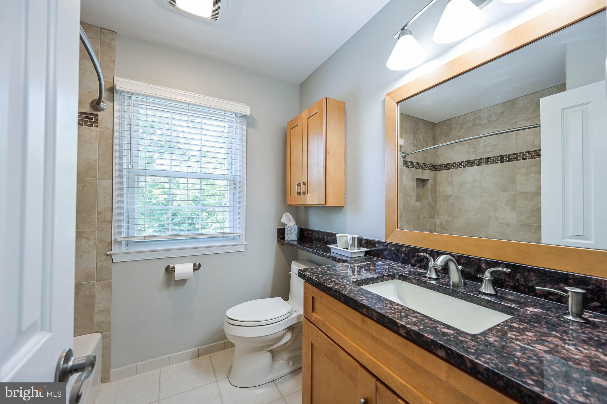 LAKE BRADDOCK - Residential