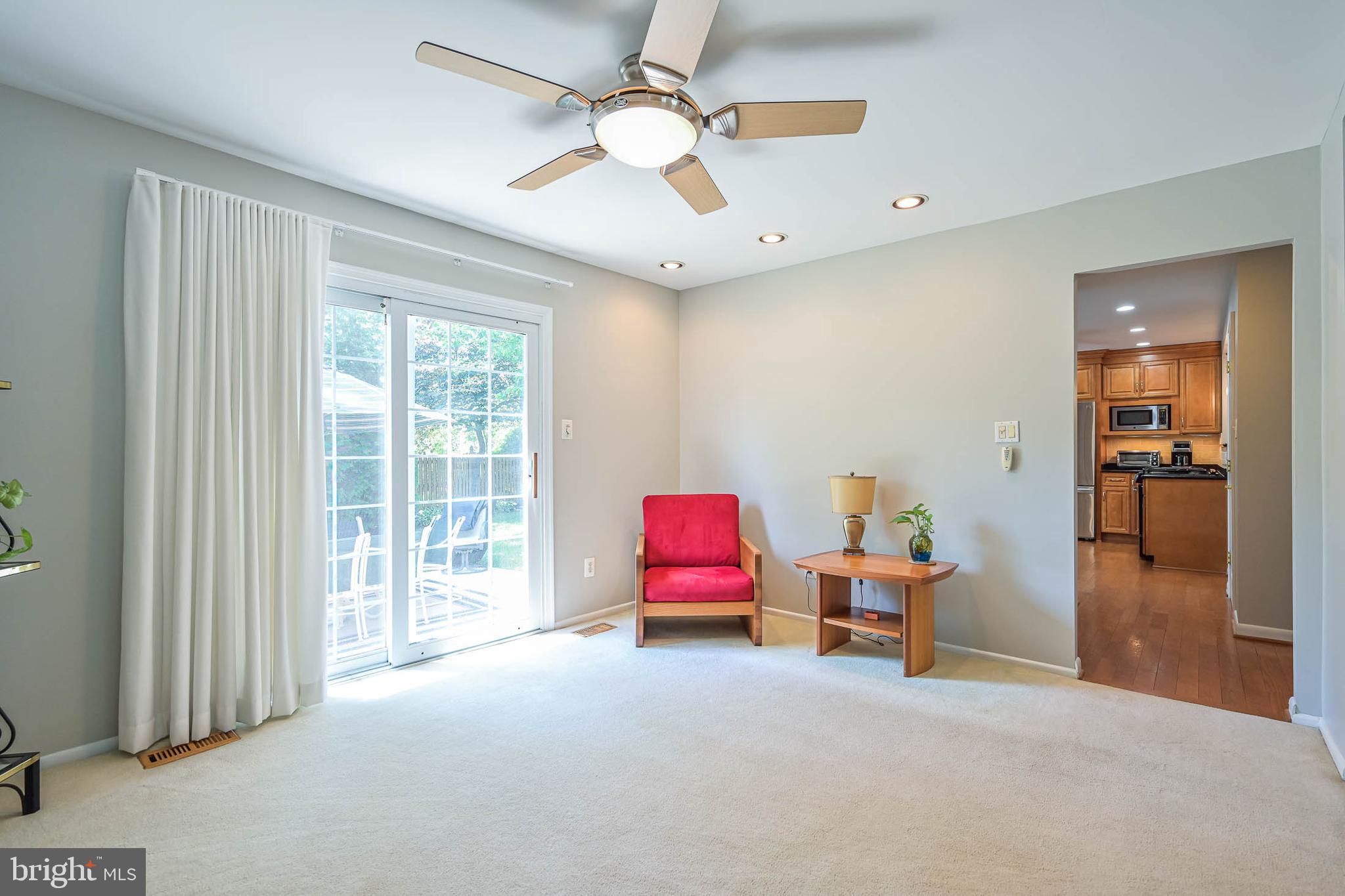 LAKE BRADDOCK - Residential