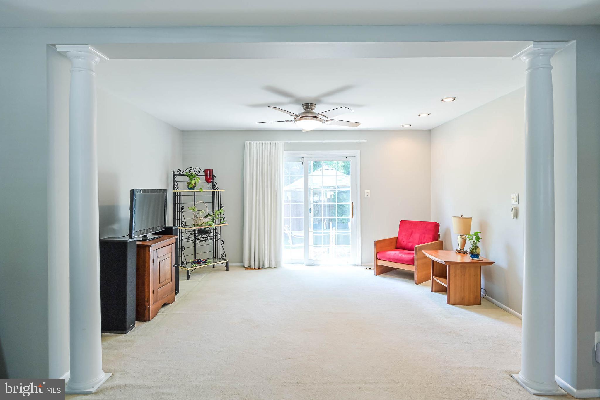 LAKE BRADDOCK - Residential