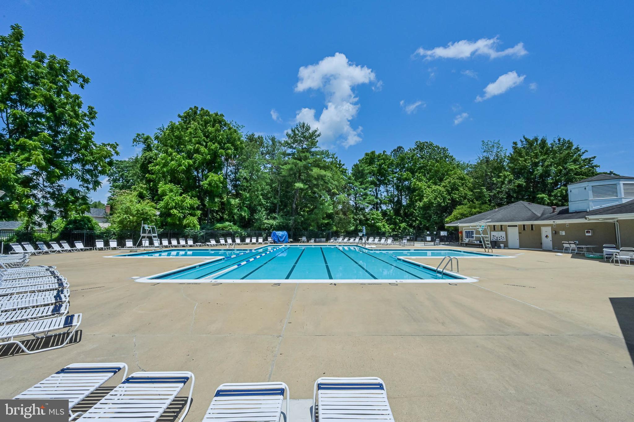 LAKE BRADDOCK - Residential