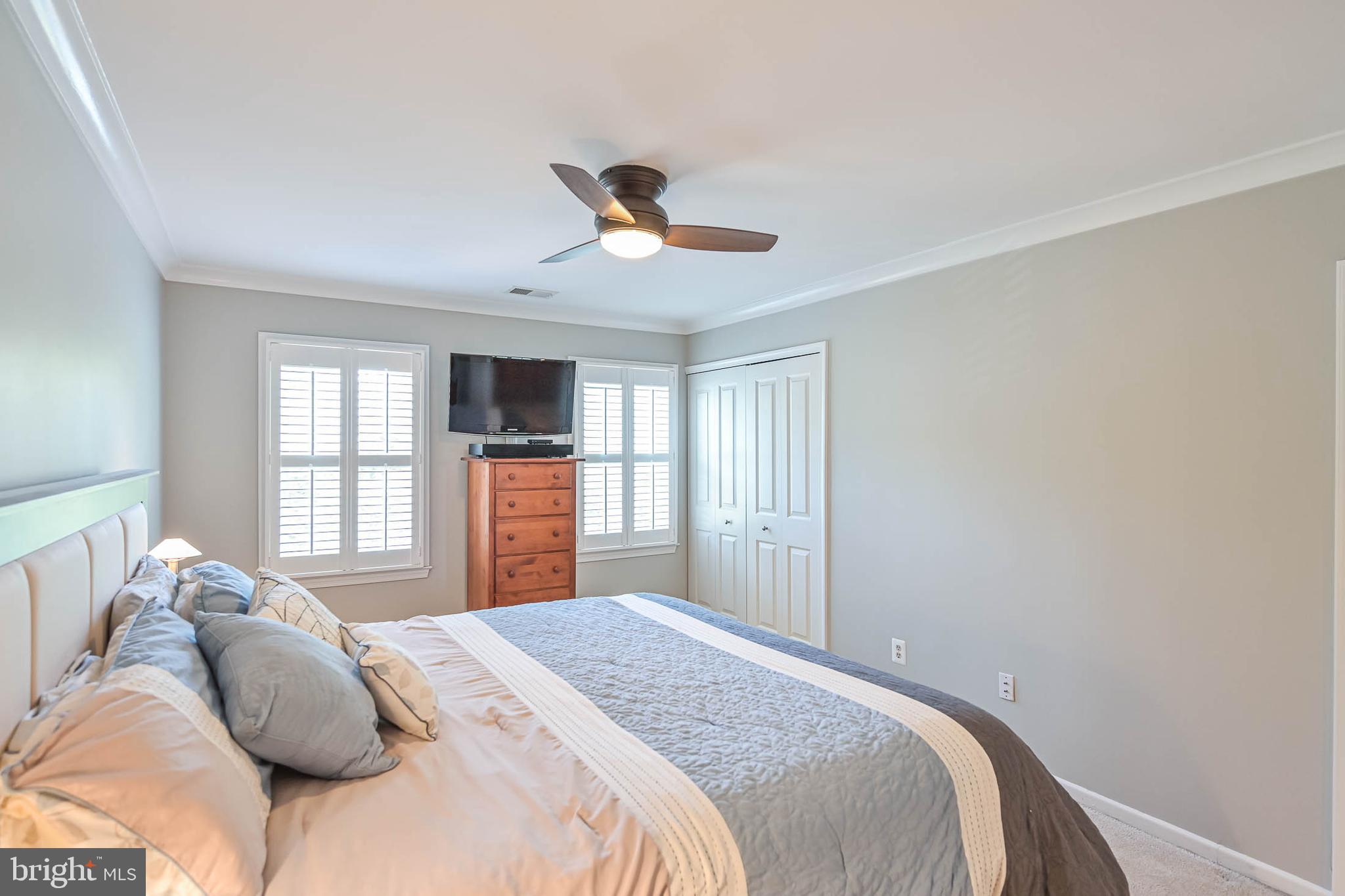 LAKE BRADDOCK - Residential