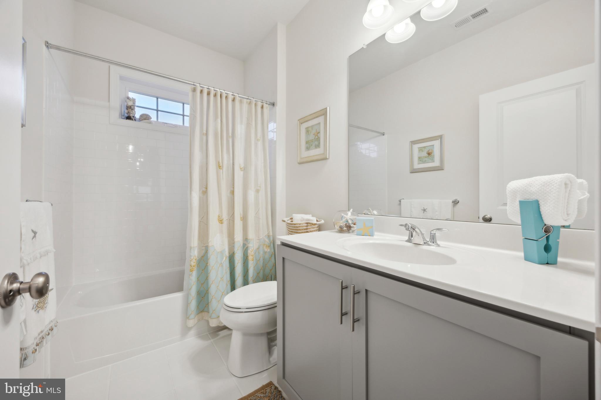 NEW BRITAIN WOODS - Residential