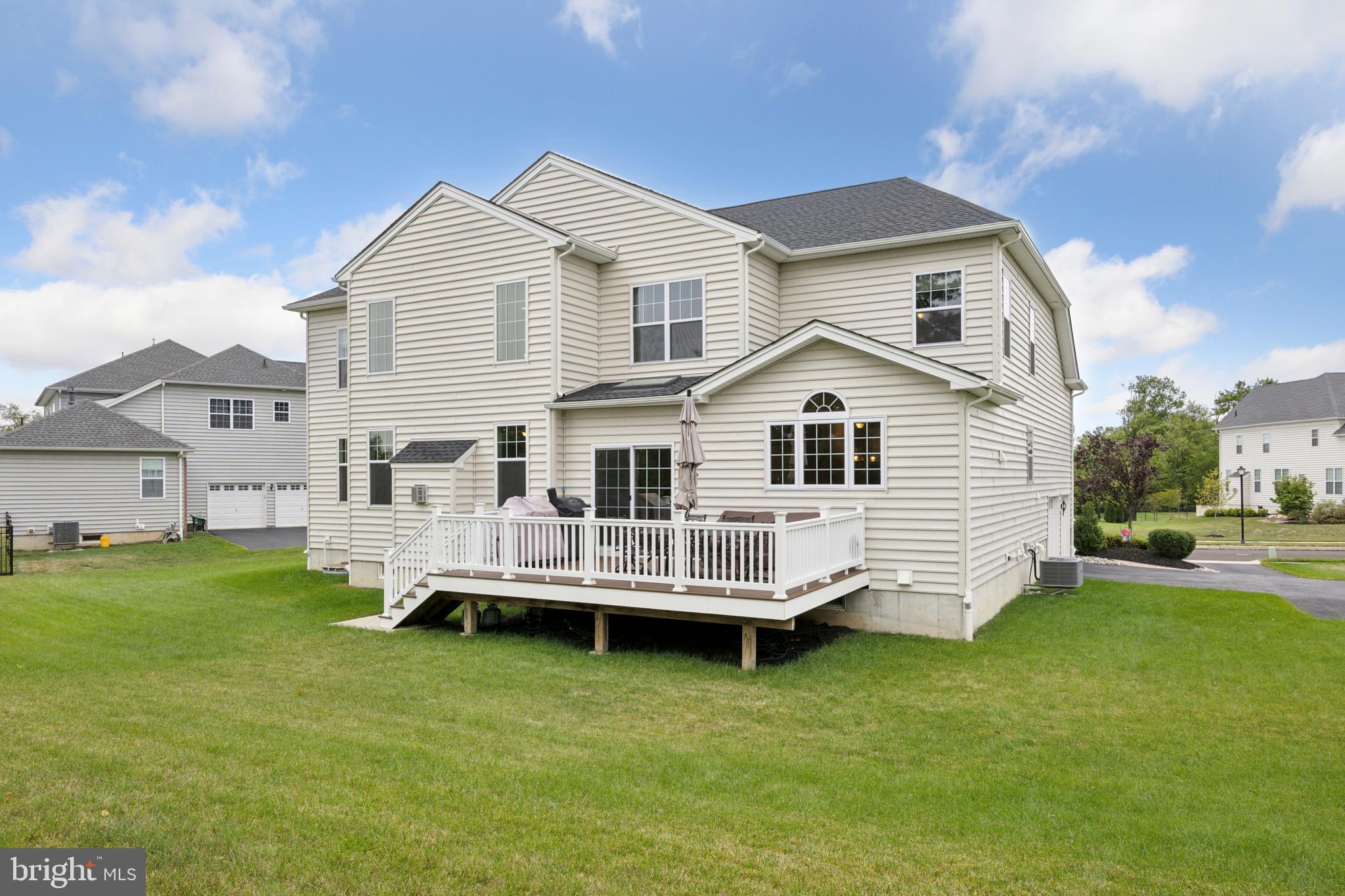 NEW BRITAIN WOODS - Residential