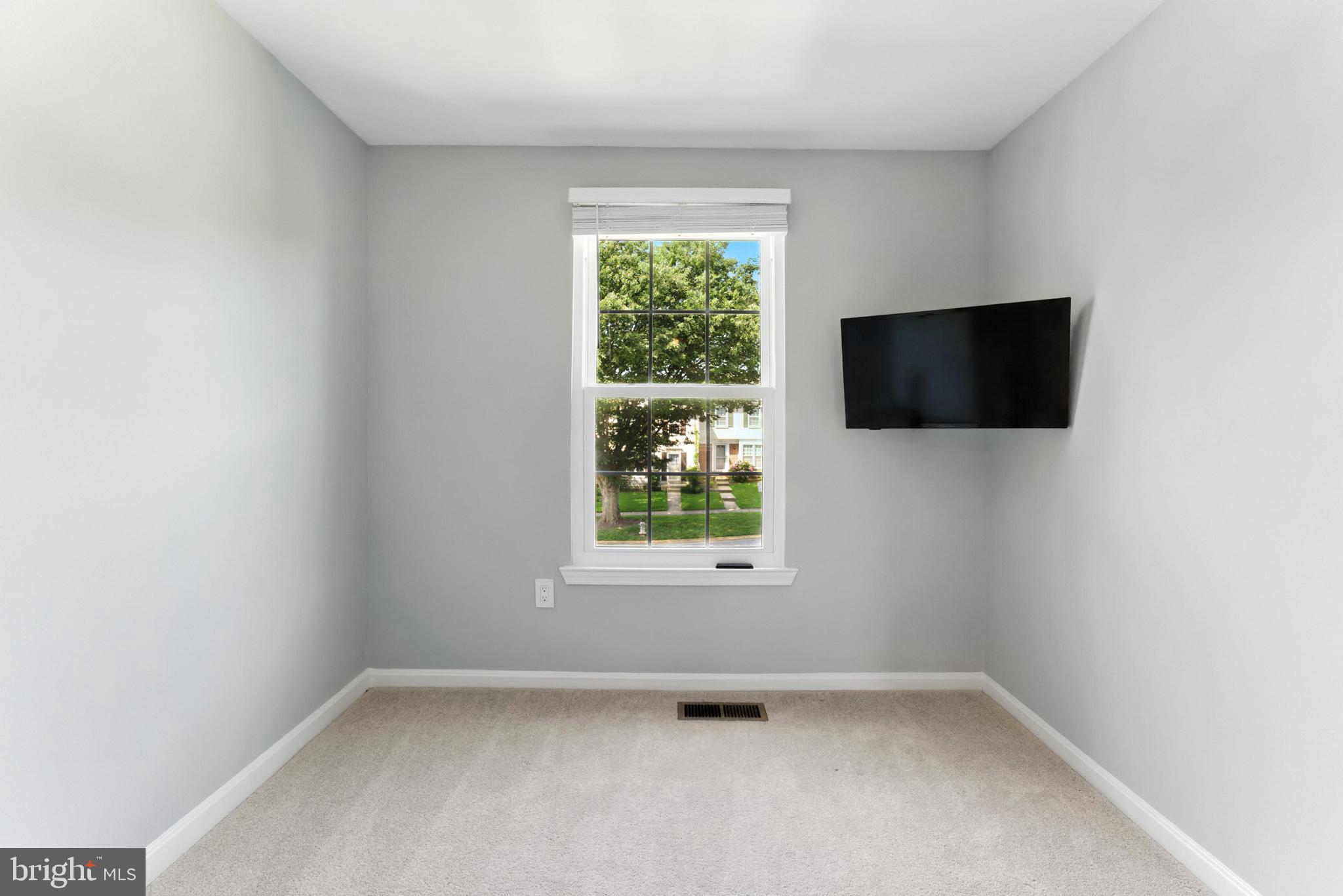 HALLOWELL - Residential