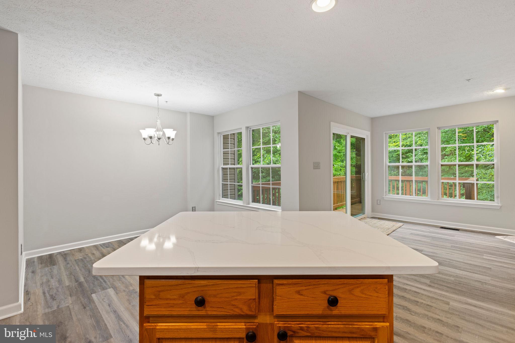 HOLLY WOODS - Residential