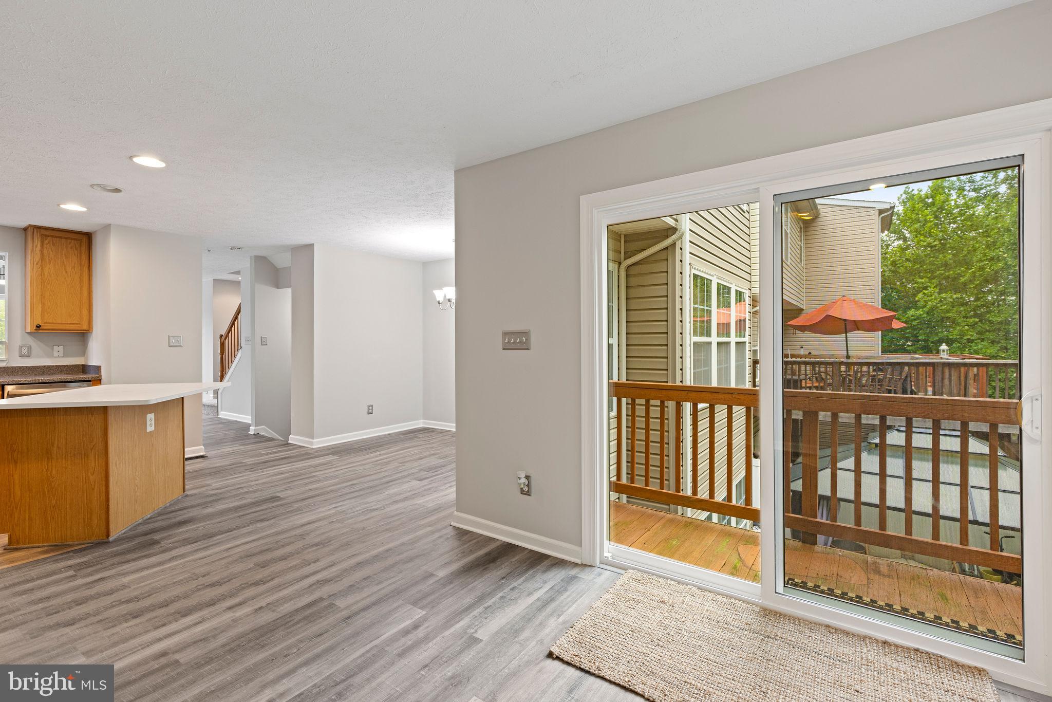 HOLLY WOODS - Residential