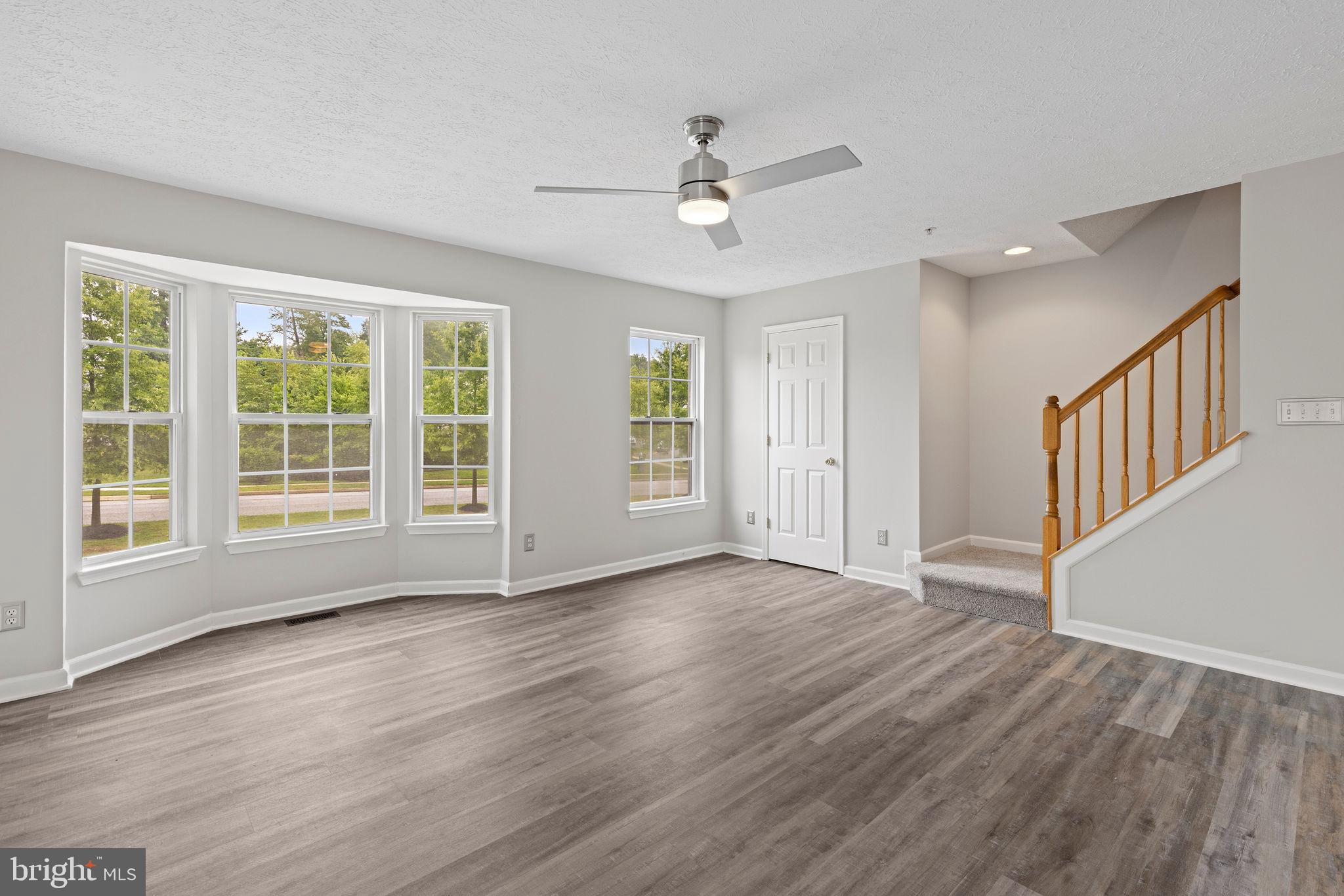 HOLLY WOODS - Residential