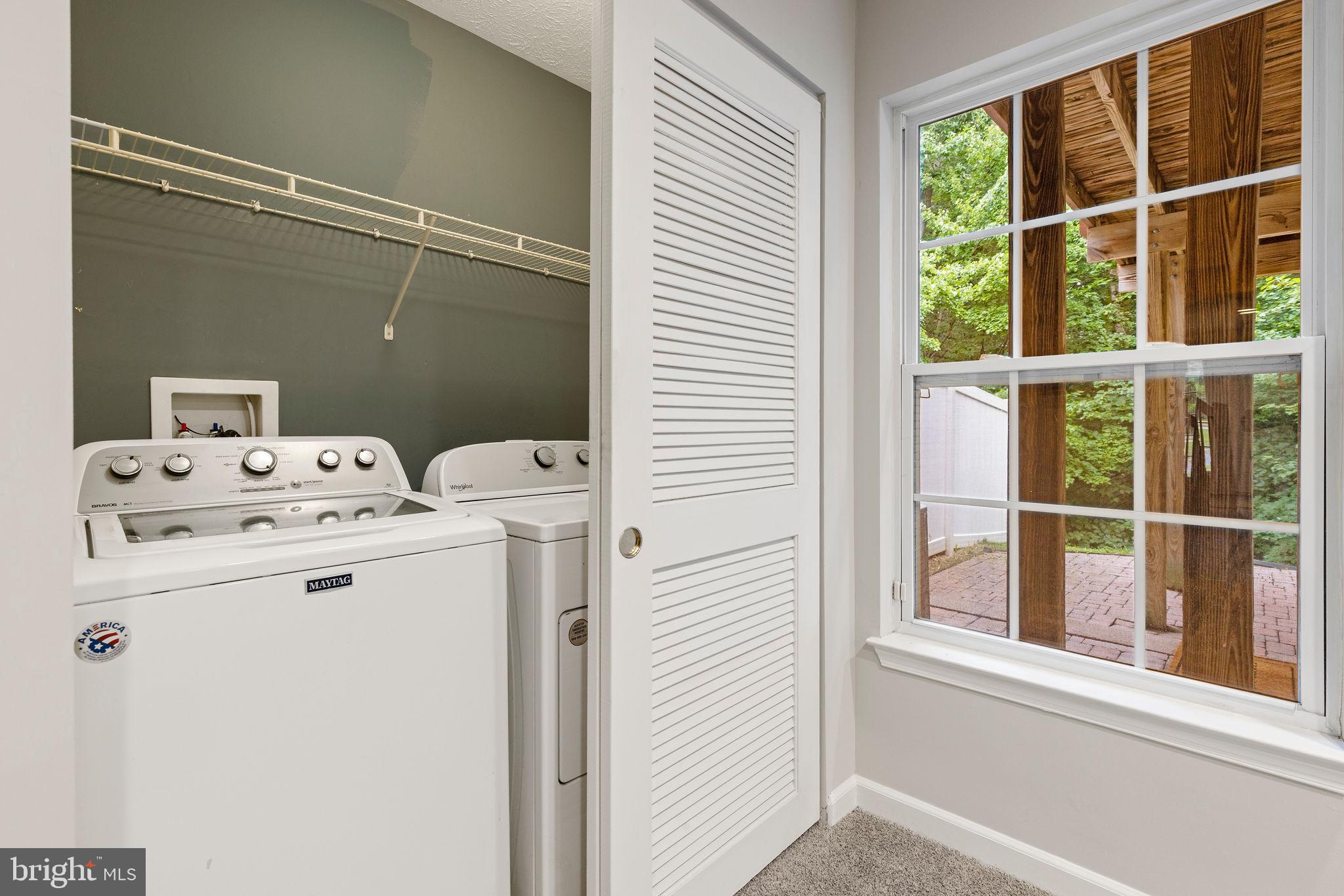 HOLLY WOODS - Residential