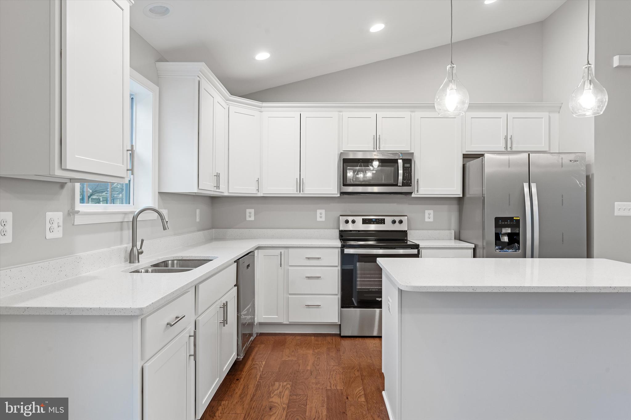 HENSELL HEIGHTS - Residential