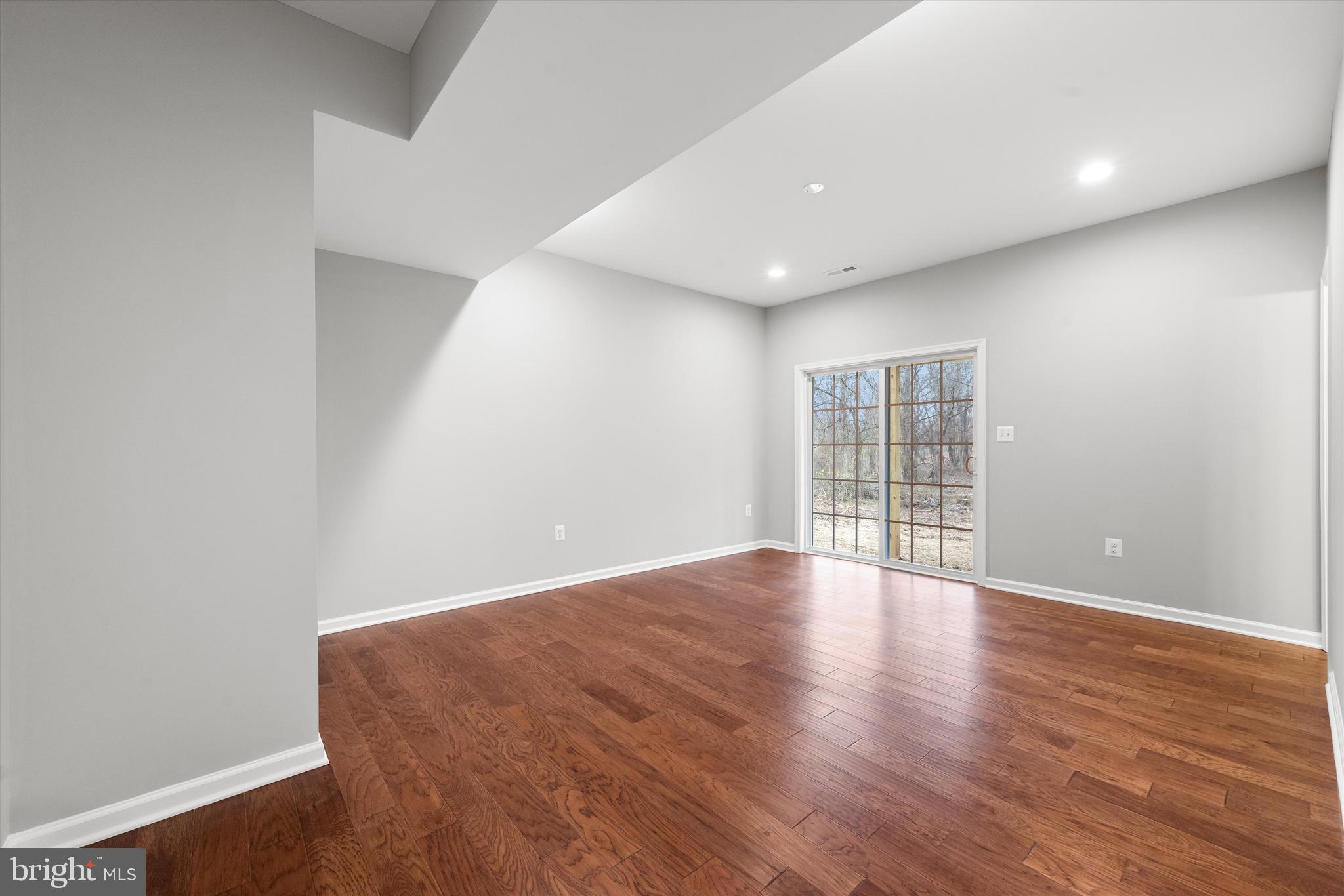 HENSELL HEIGHTS - Residential