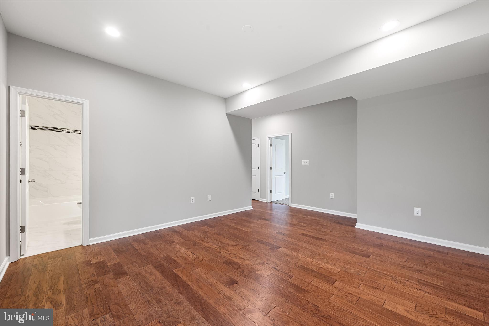 HENSELL HEIGHTS - Residential