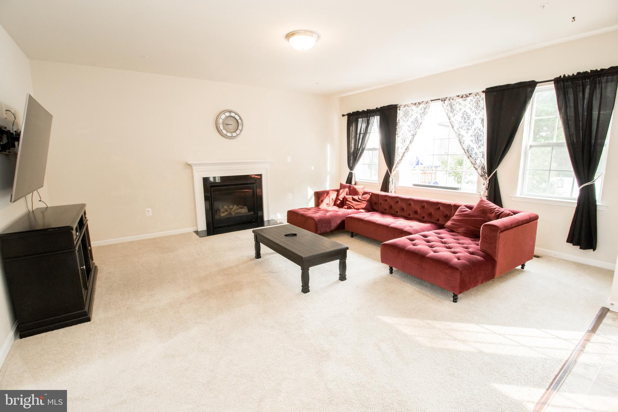 ELIZABETH HILLS PHASE 1 - Residential