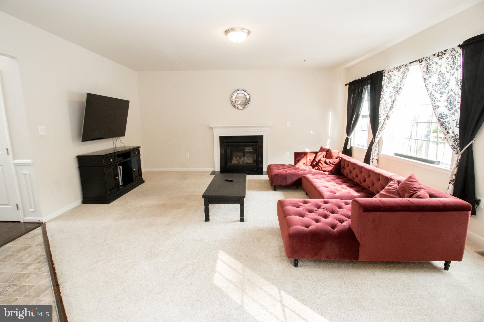 ELIZABETH HILLS PHASE 1 - Residential