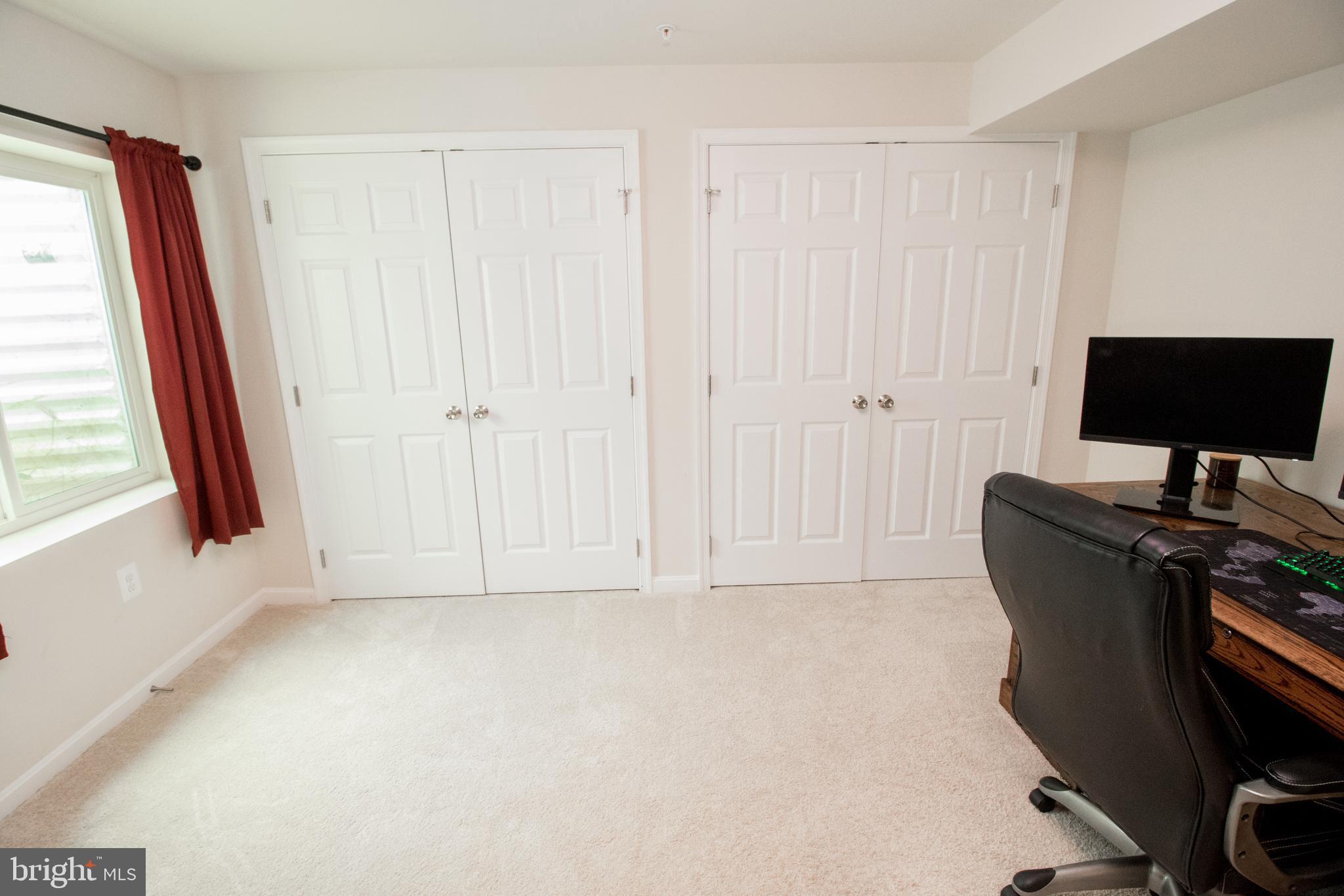 ELIZABETH HILLS PHASE 1 - Residential