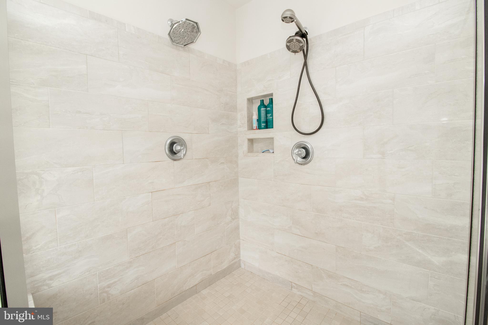 ELIZABETH HILLS PHASE 1 - Residential