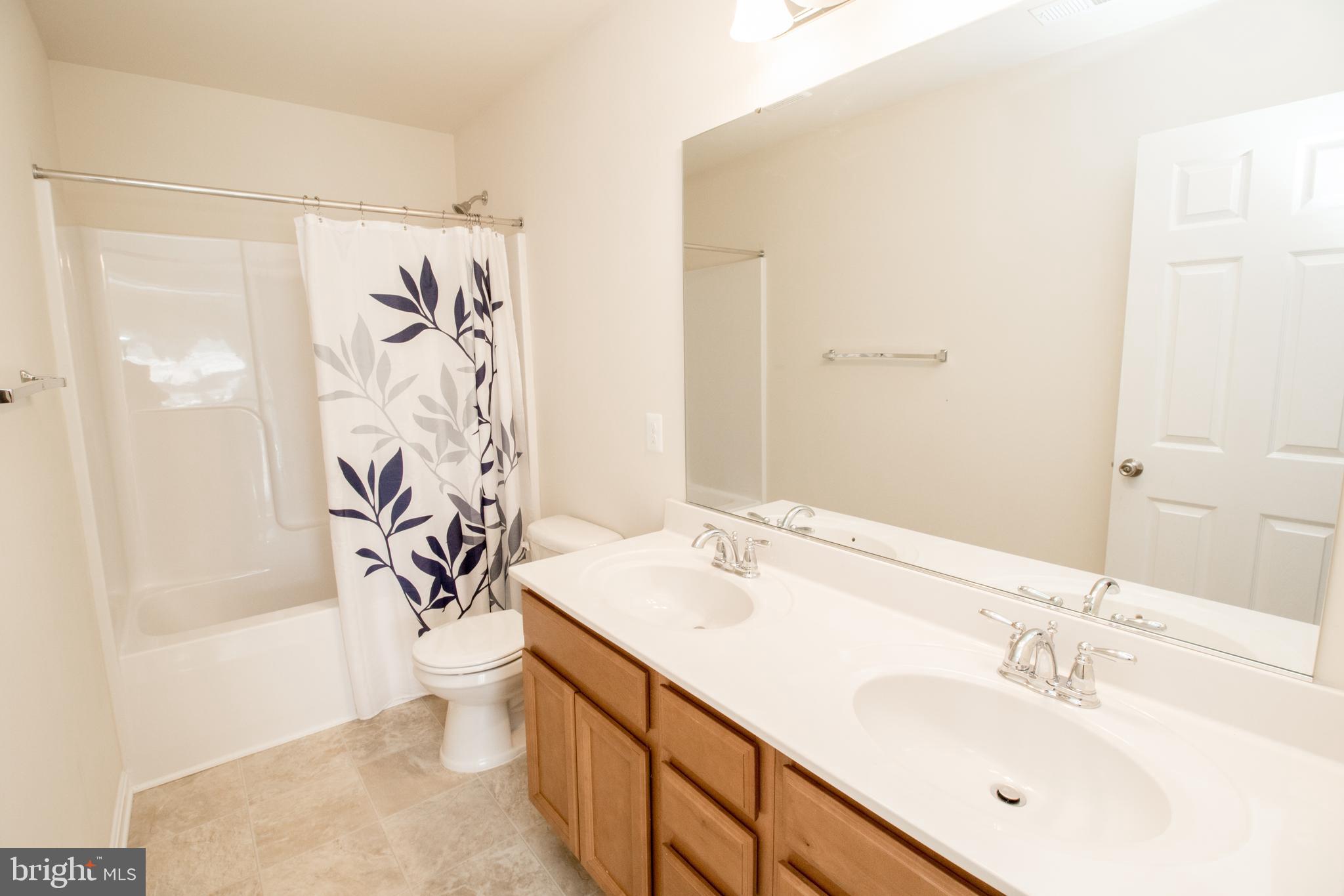 ELIZABETH HILLS PHASE 1 - Residential