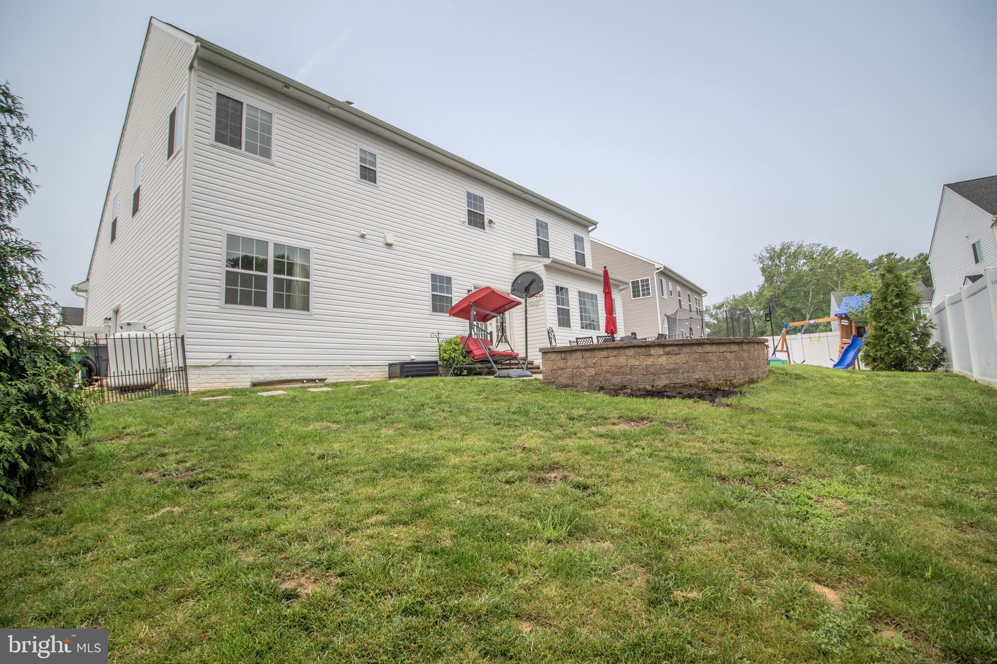 ELIZABETH HILLS PHASE 1 - Residential