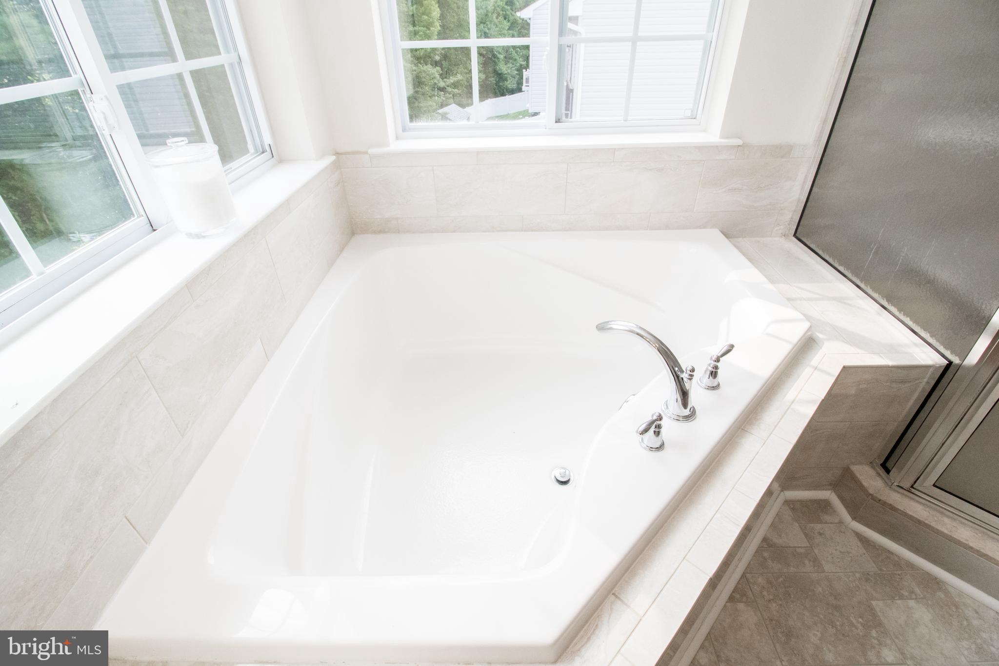 ELIZABETH HILLS PHASE 1 - Residential