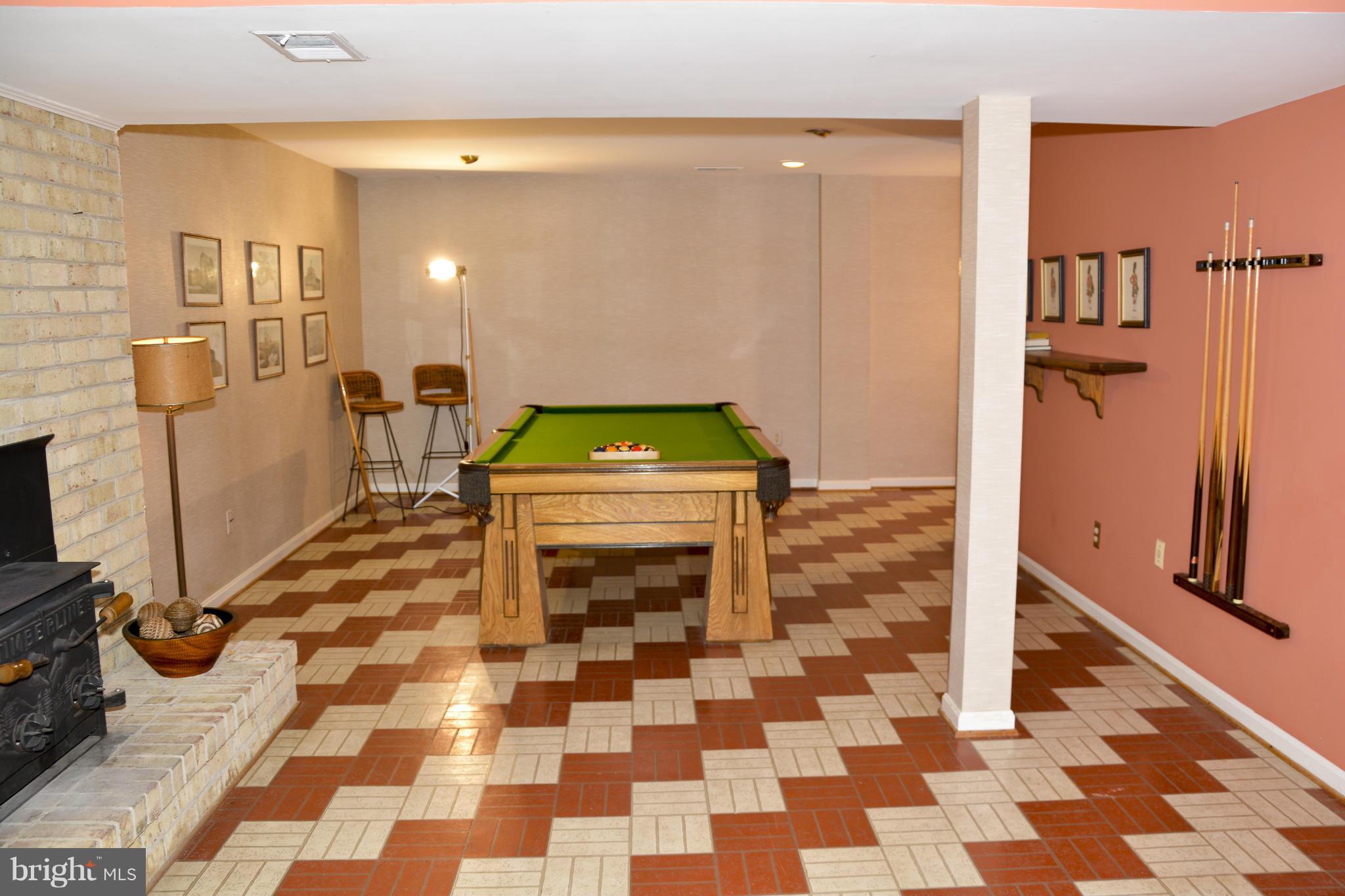 CLARKES LANDING - Residential