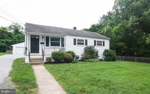 1449 F STREET WOODBRIDGE VA 22191