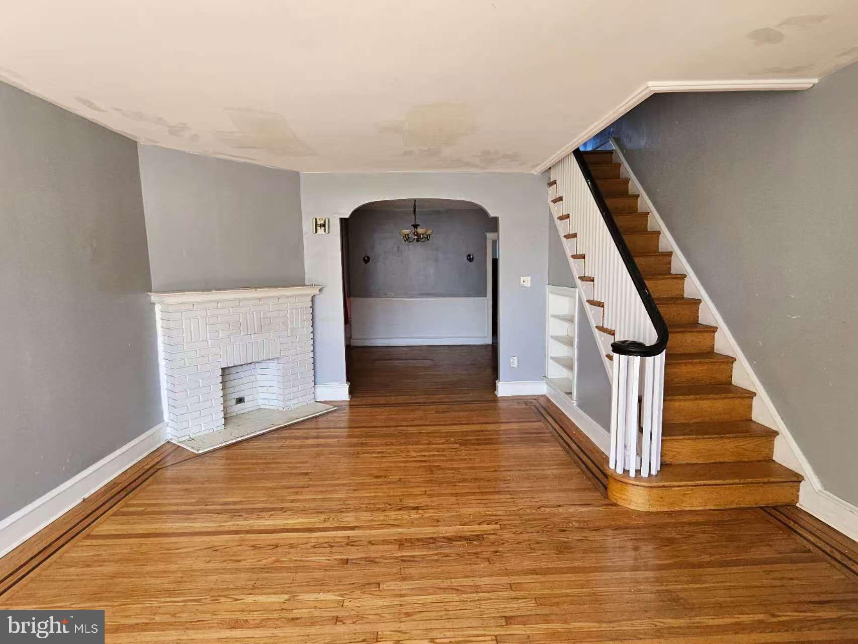 MAYFAIR (WEST) - Residential