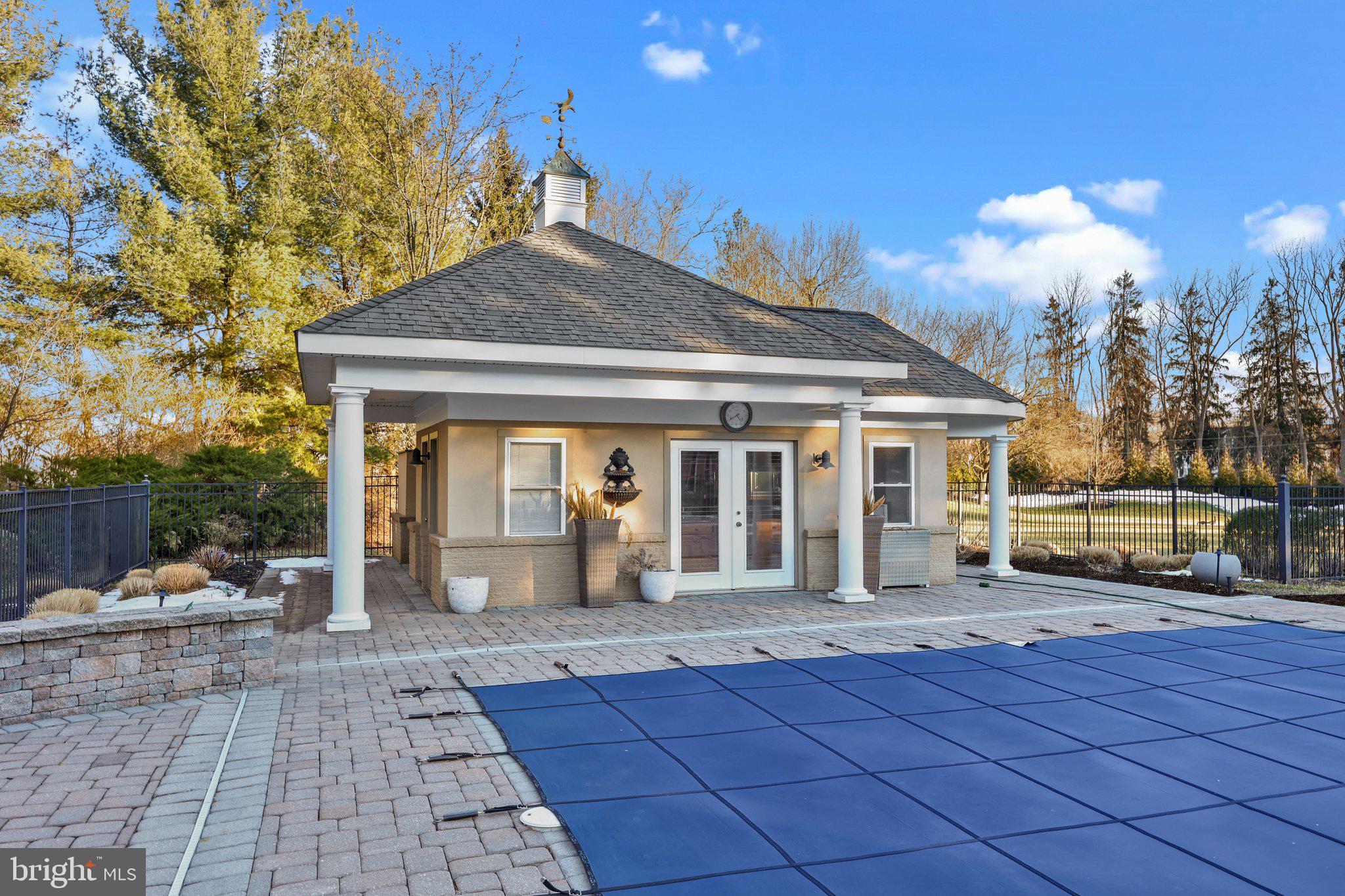 EAGLES MERE - Residential