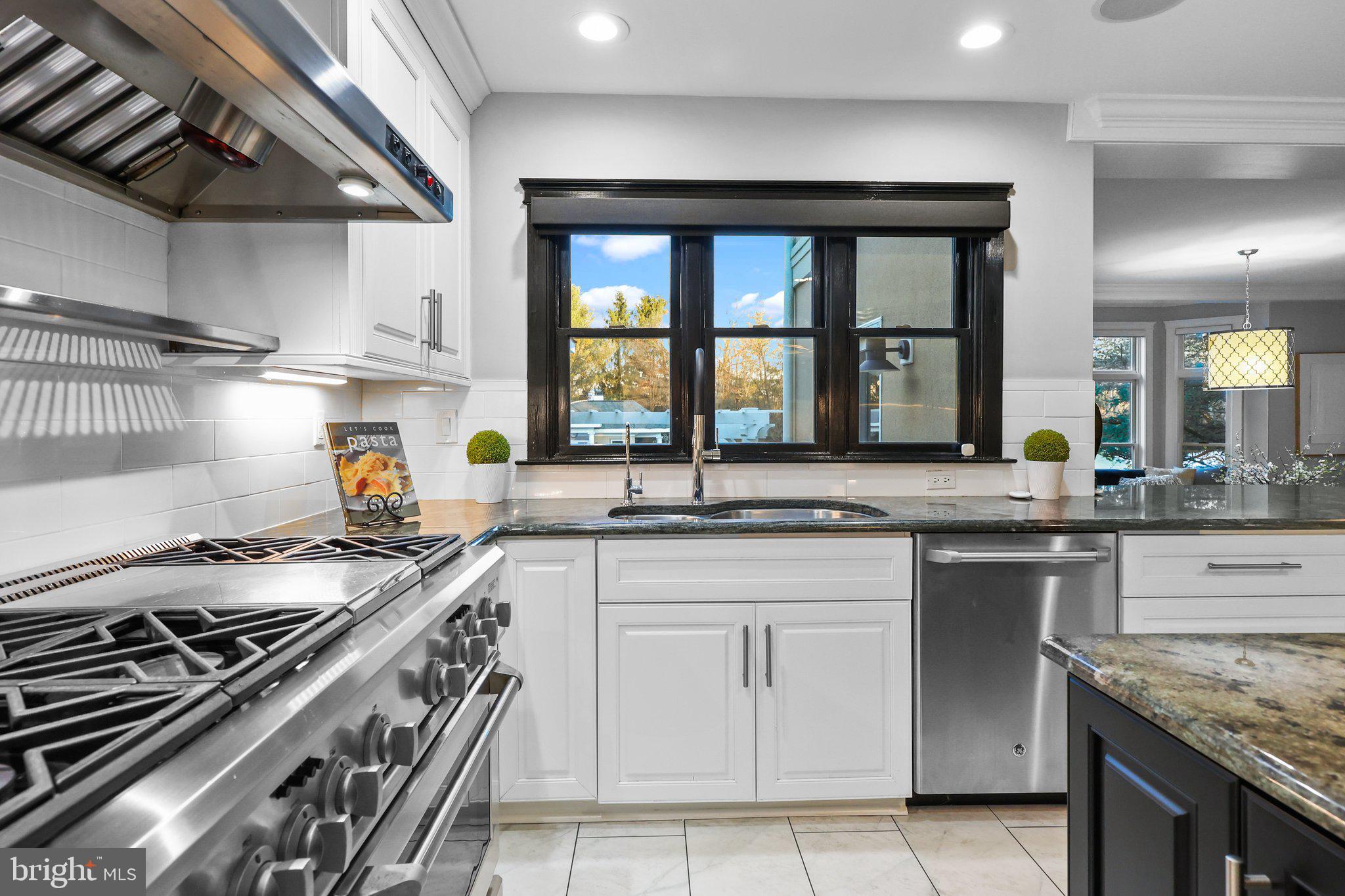 EAGLES MERE - Residential