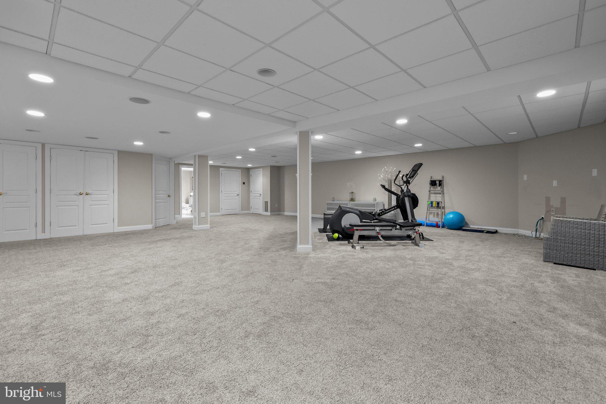 EAGLES MERE - Residential