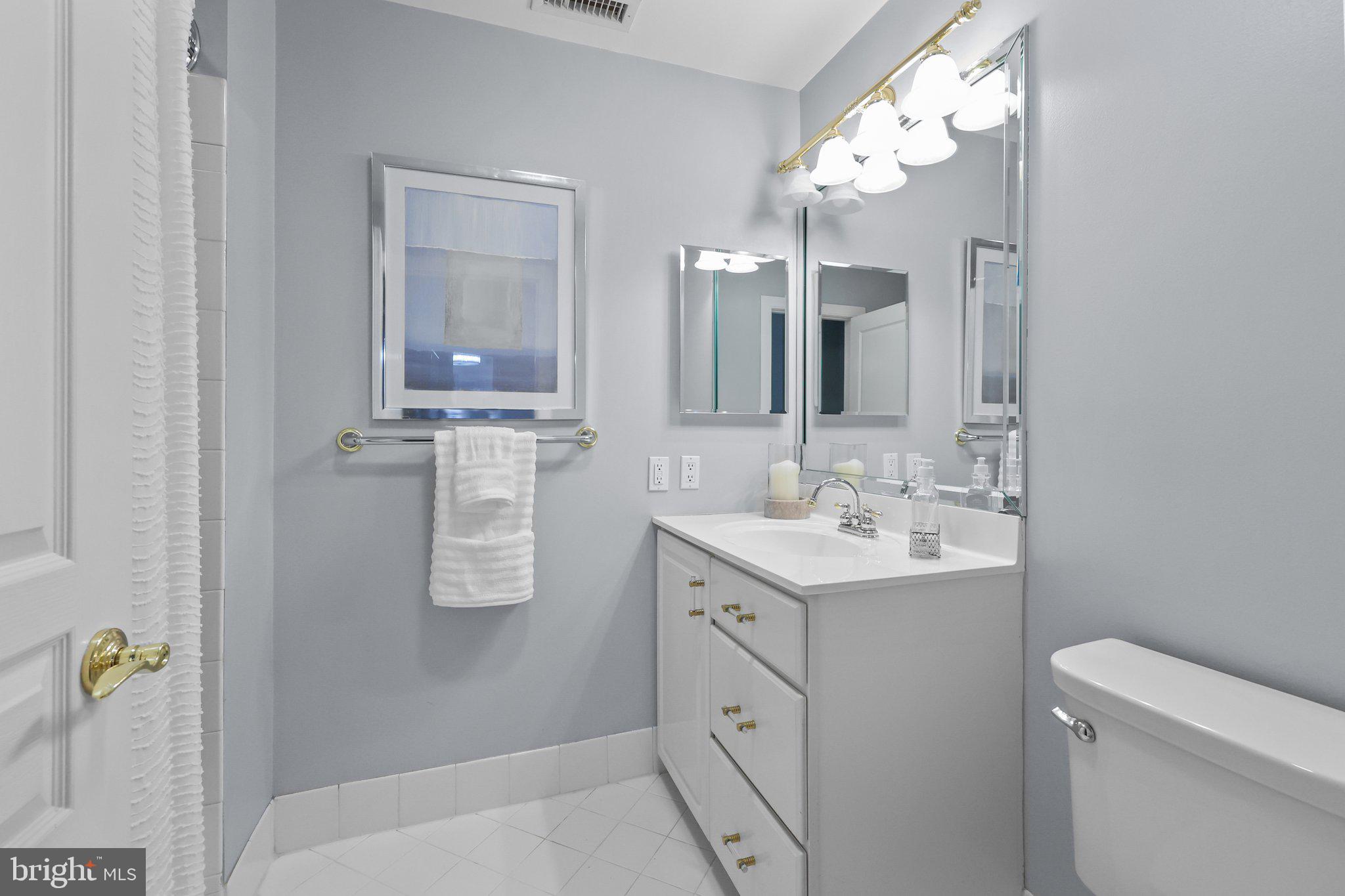 EAGLES MERE - Residential