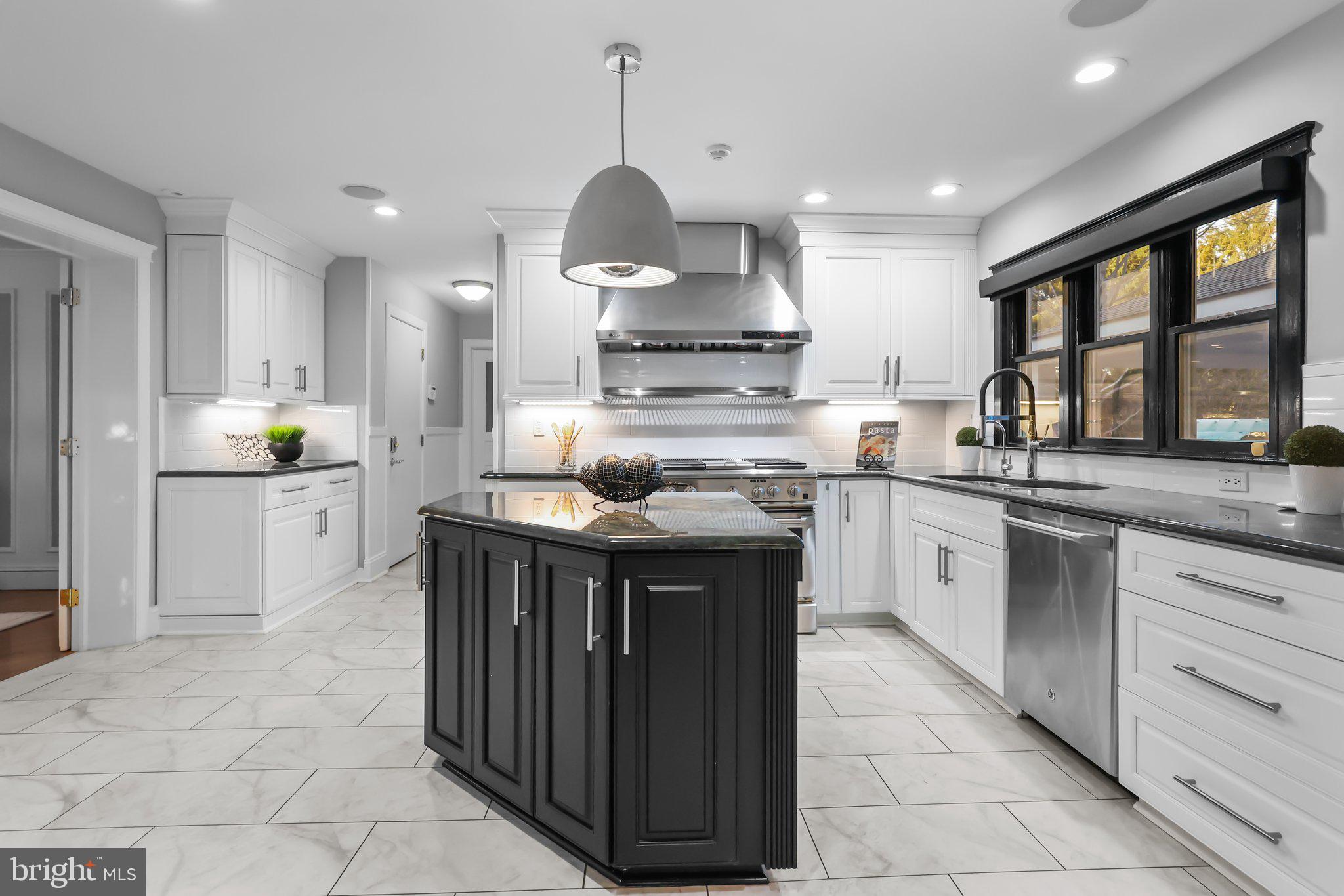 EAGLES MERE - Residential