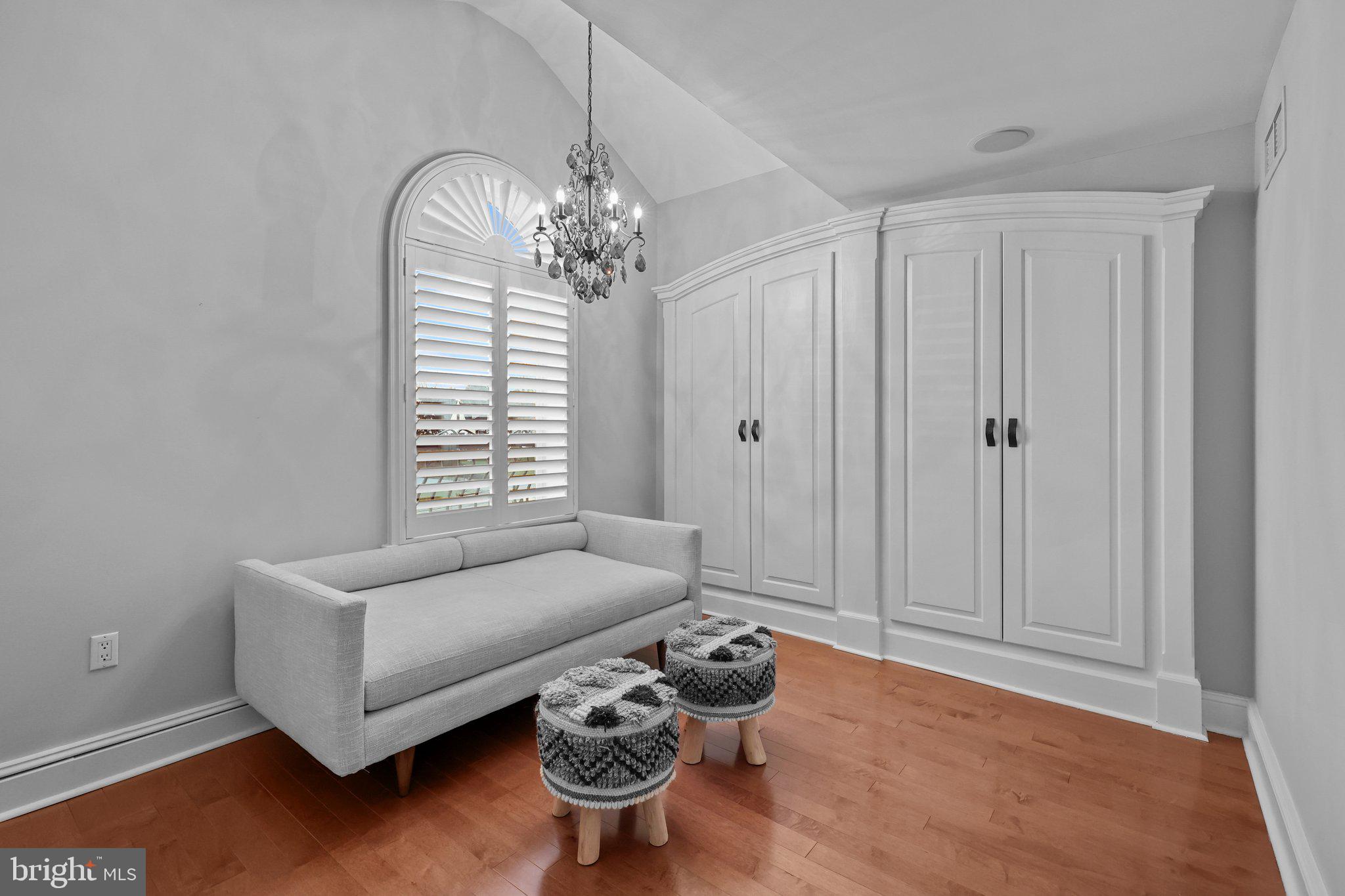 EAGLES MERE - Residential