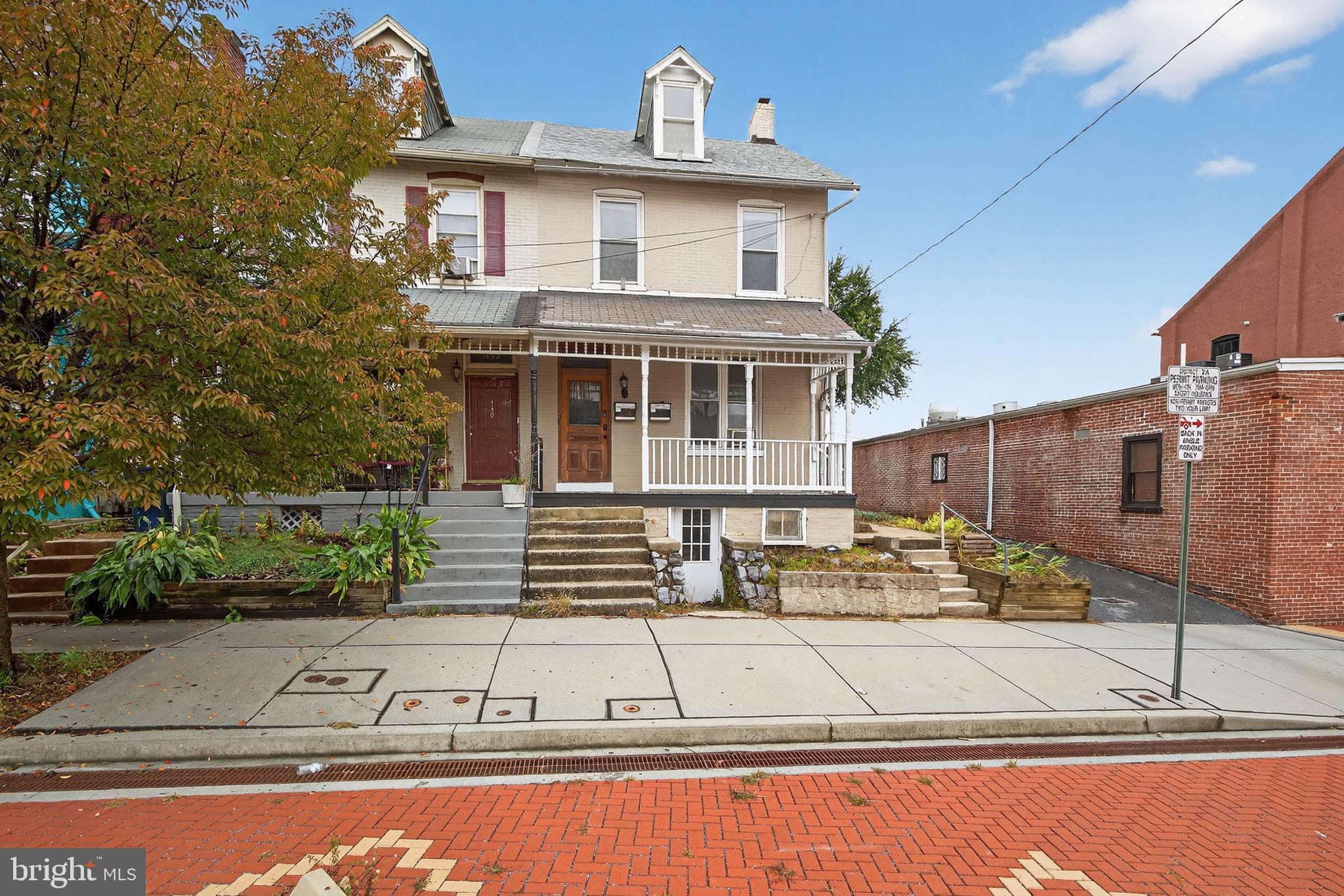 341 E WALNUT STREET