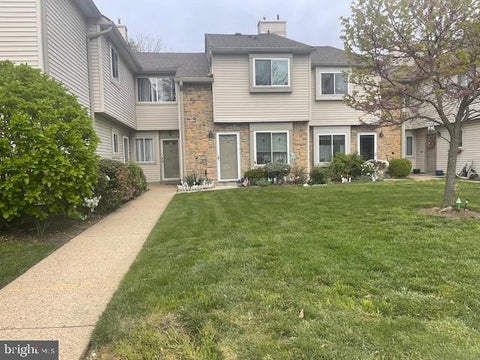 Townhouse For Rent - 14 Chatham Court<br/> EAST WINDSOR, NJ 08520