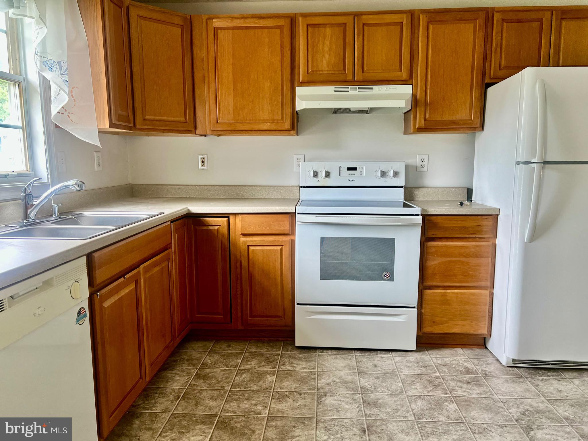 FAIRVIEW  BEACH - Residential