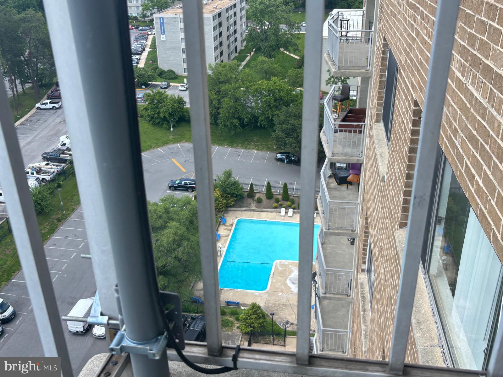 PRESIDENTIAL TOWERS - Residential