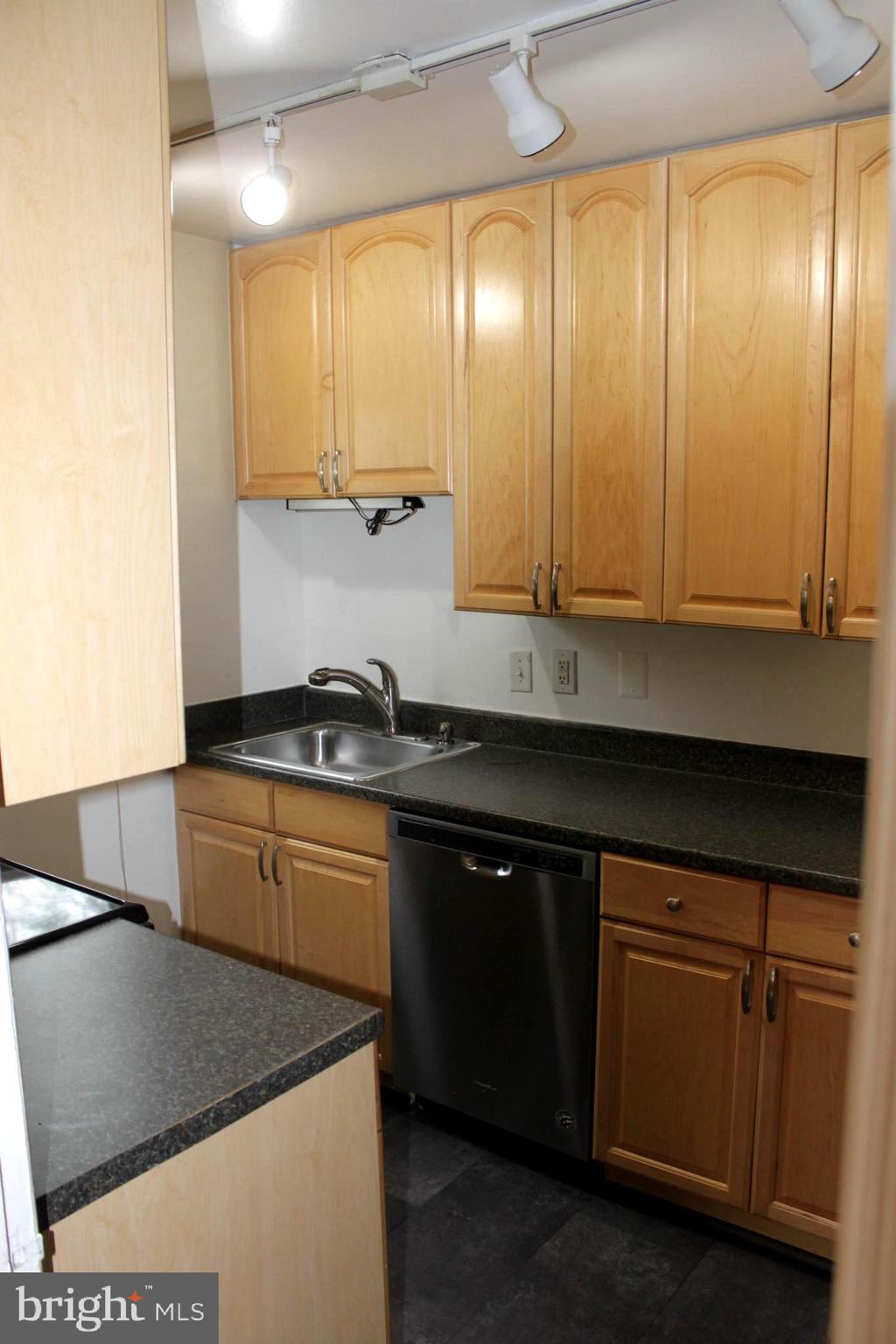 PARKLAWN - Residential